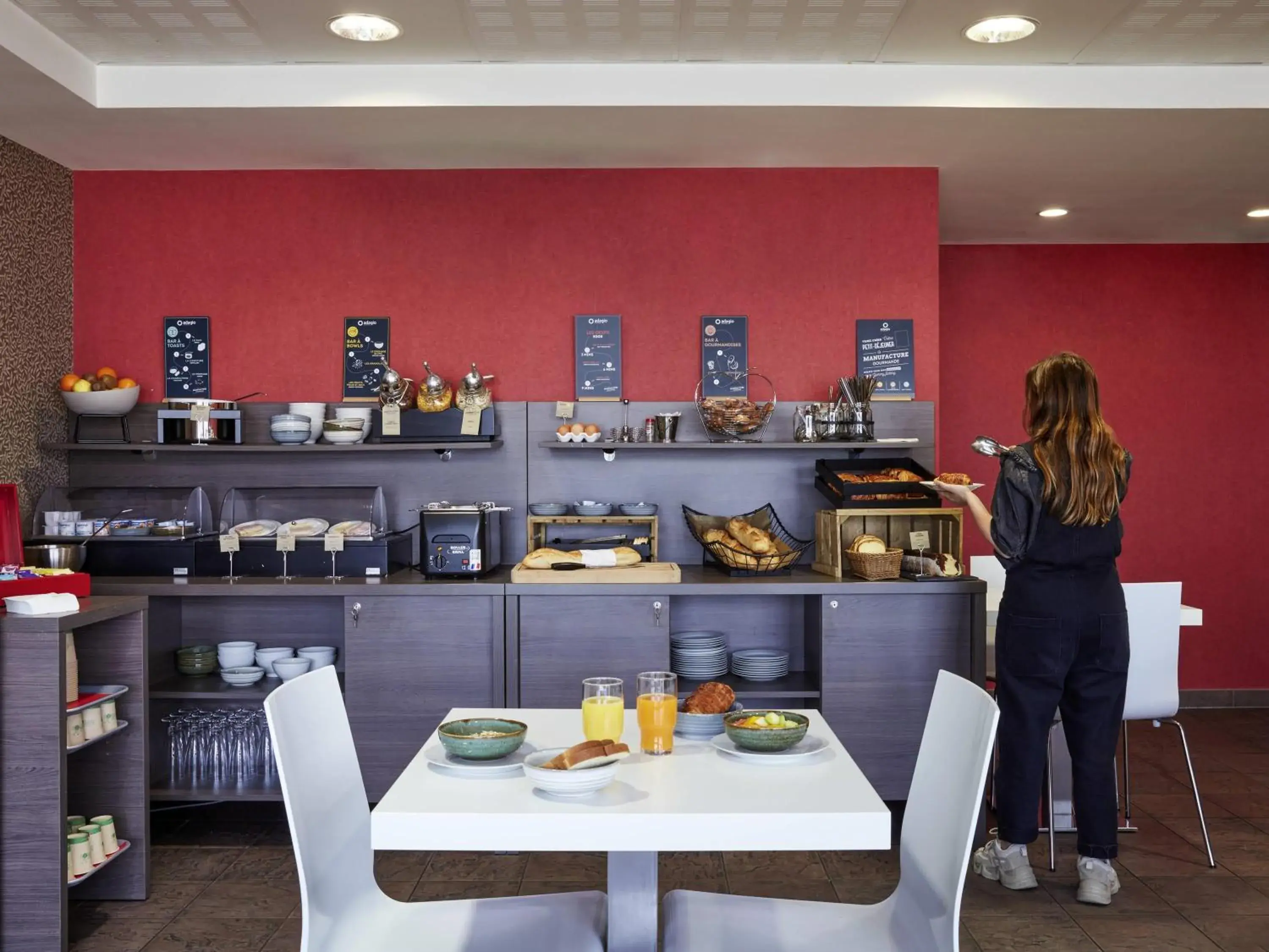Breakfast in Aparthotel Adagio Access Poitiers Breakfast in Aparthotel Adagio Access Poitiers