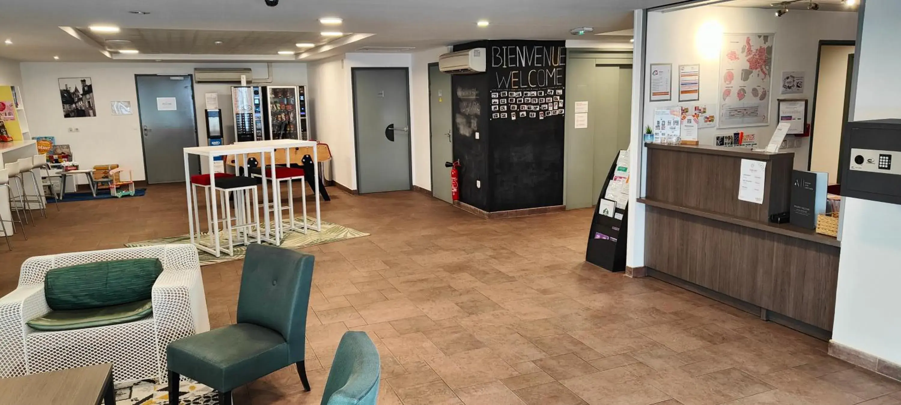 Living room in Aparthotel Adagio Access Poitiers Living room in Aparthotel Adagio Access Poitiers