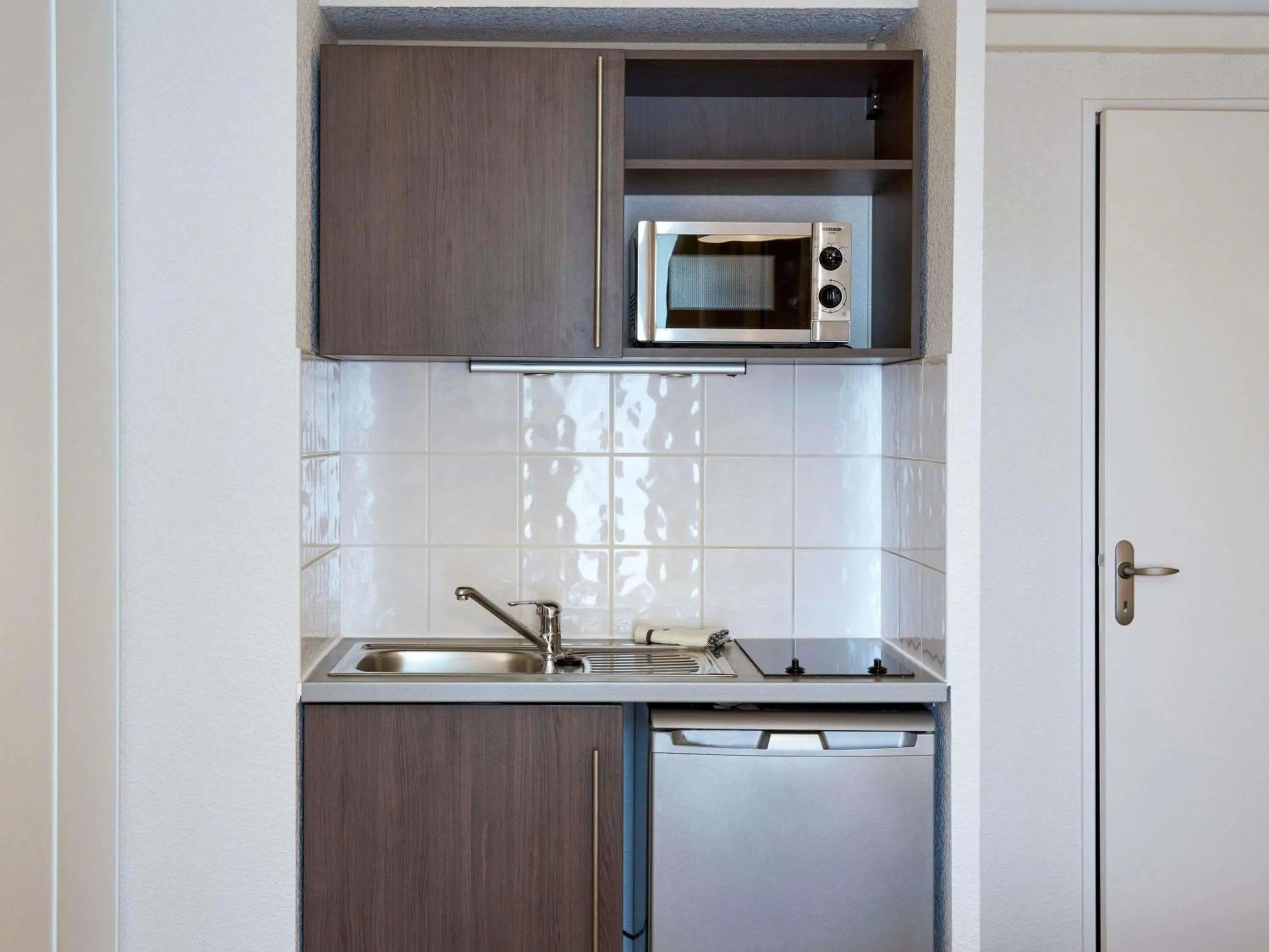 Property building in Aparthotel Adagio Access Poitiers