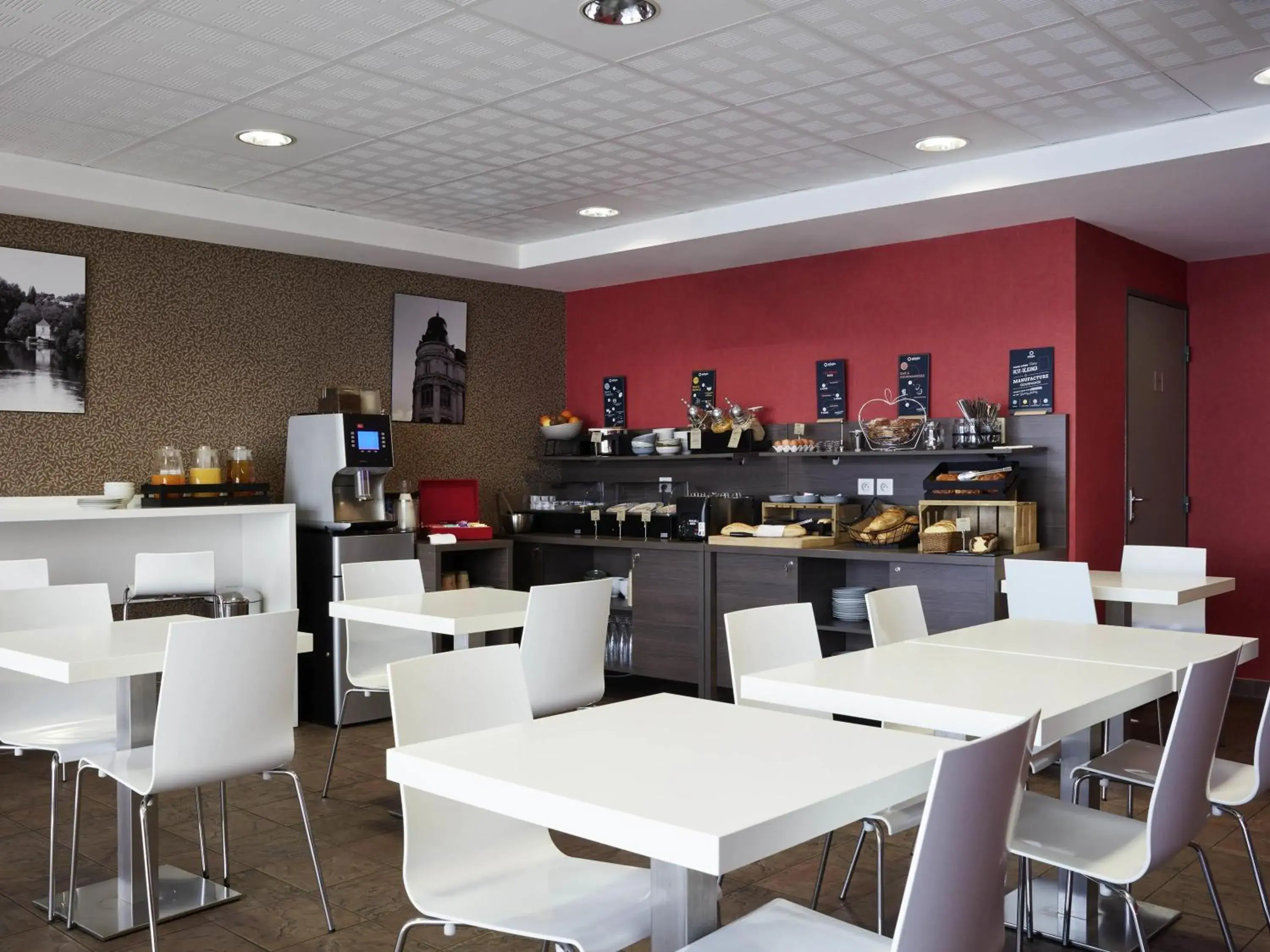 Breakfast in Aparthotel Adagio Access Poitiers Breakfast in Aparthotel Adagio Access Poitiers