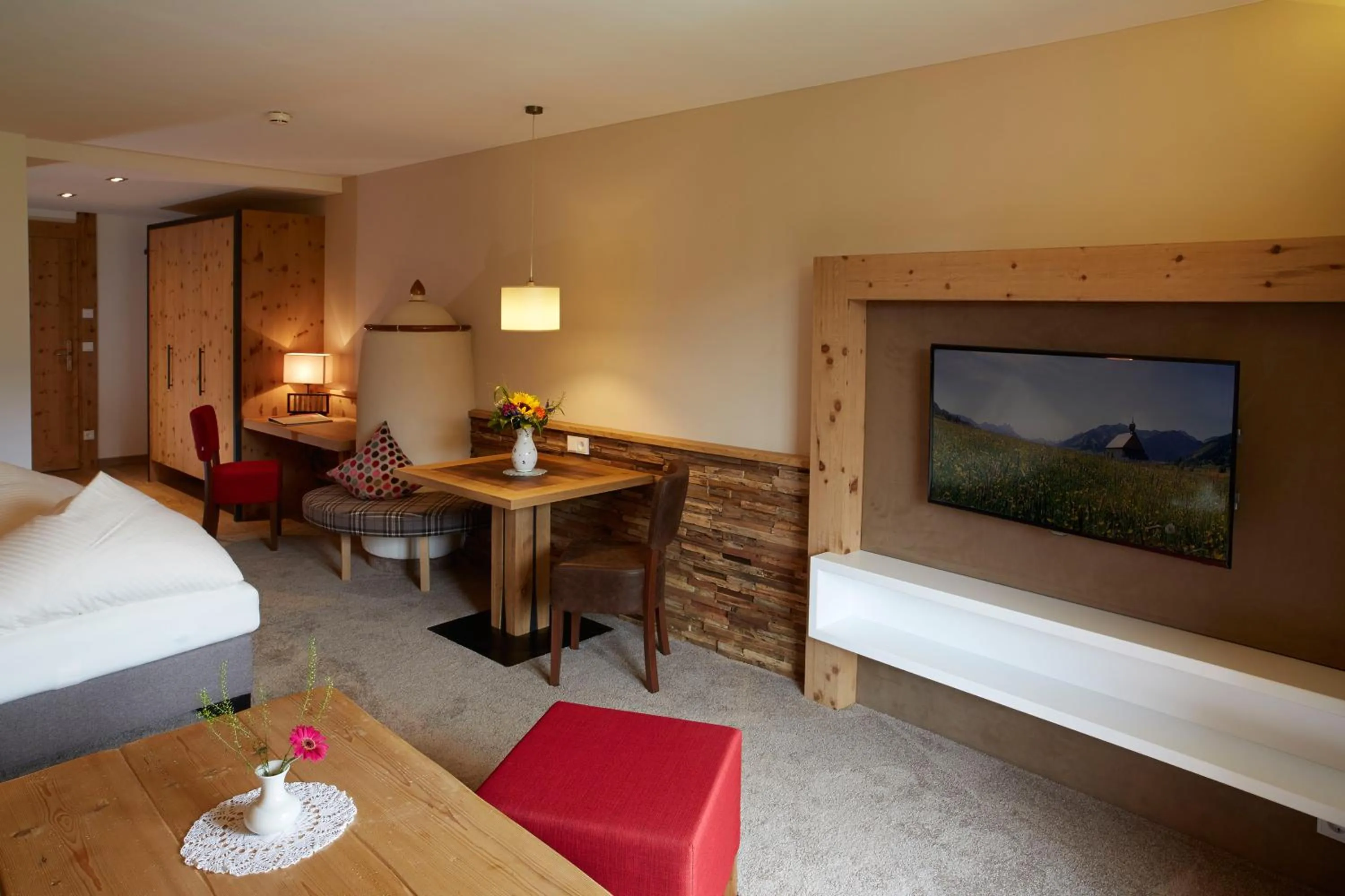 Almhotel Told