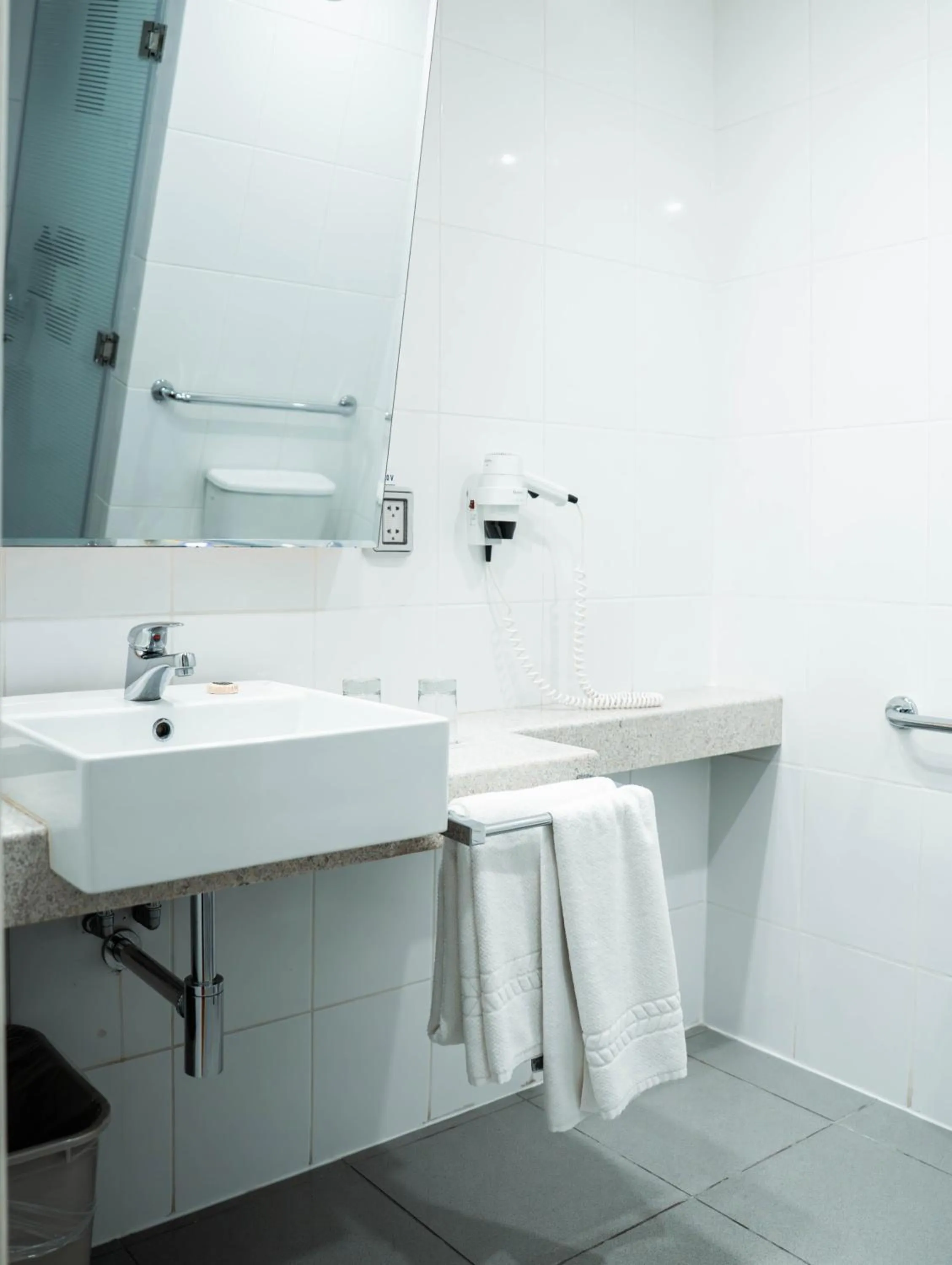 Bathroom in Novotel Lima San Isidro