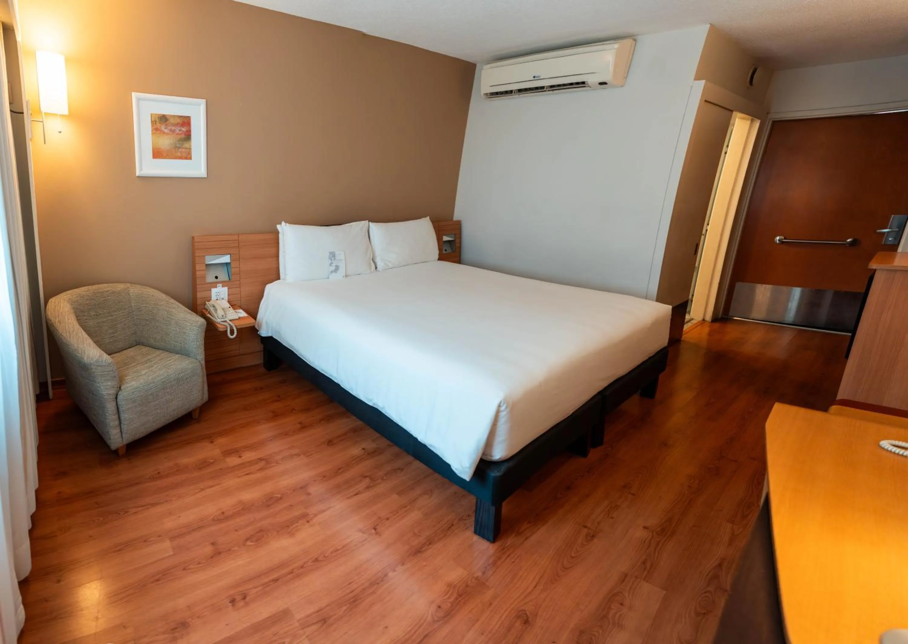 Bedroom, Bed in Novotel Lima San Isidro