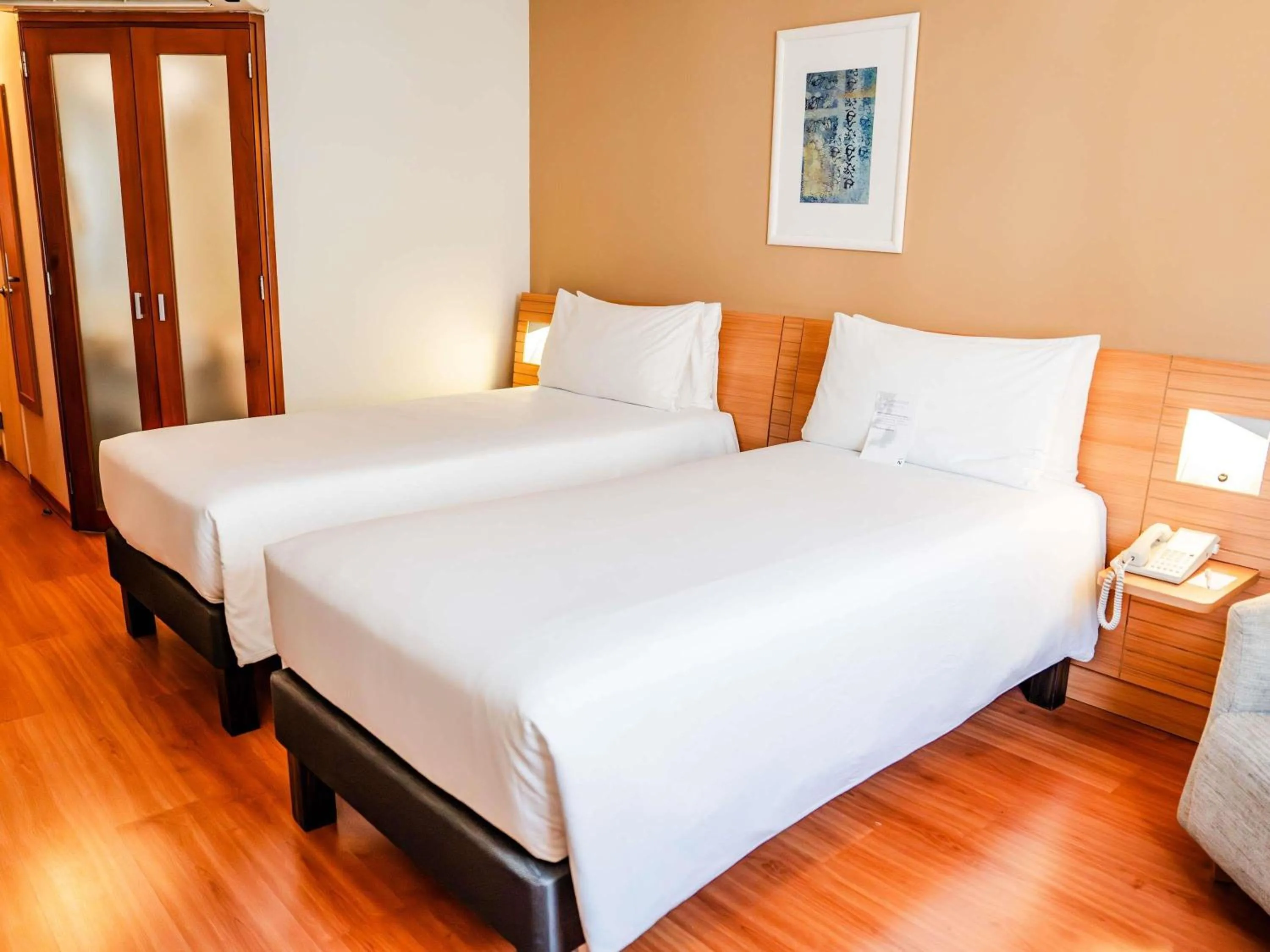 Bedroom, Bed in Novotel Lima San Isidro