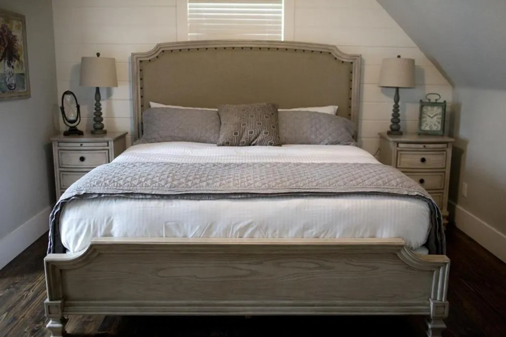 Bed in Stonehill Cottages