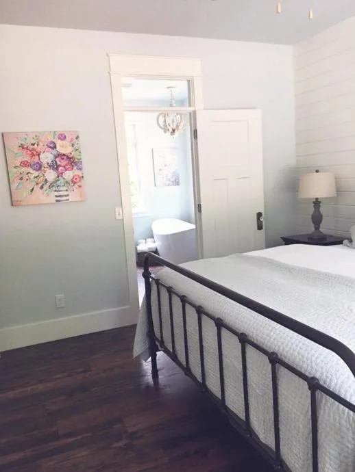 Bed in Stonehill Cottages