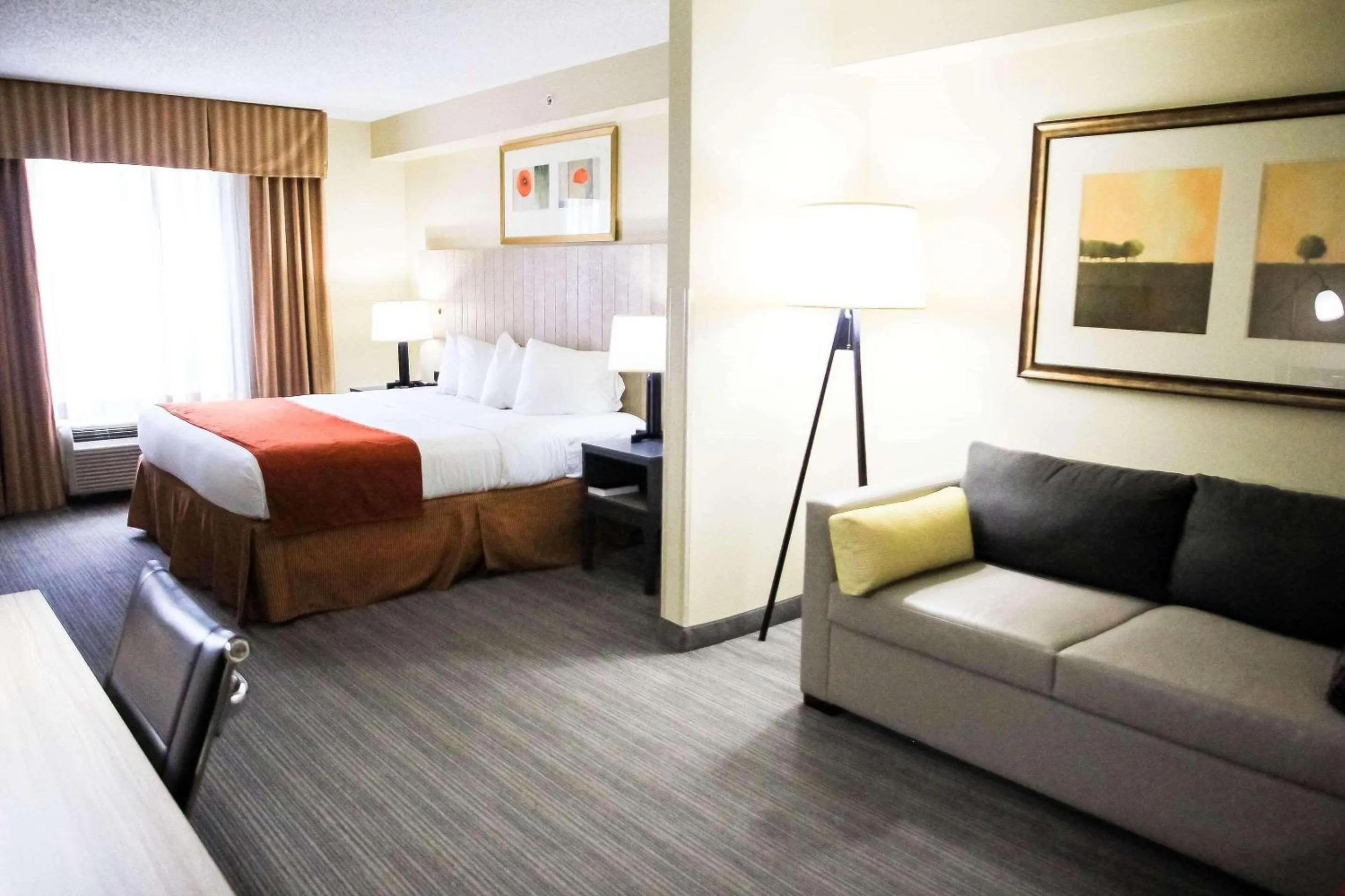 Bedroom, Bed in Country Inn & Suites by Radisson, Chester, VA