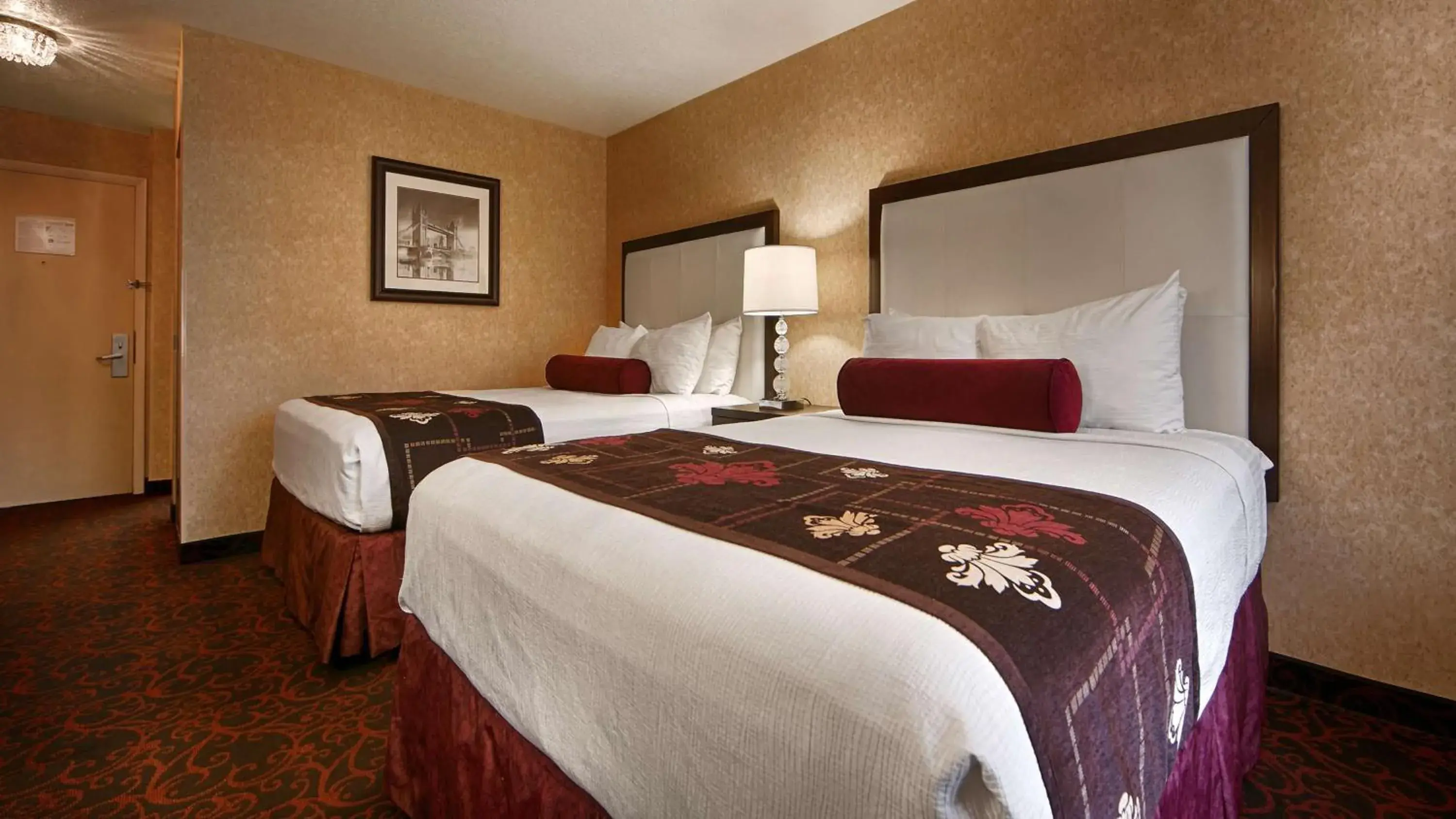 Queen Room with Two Queen Beds - Disability Access/Non-Smoking in Best Western Coral Hills Queen Room with Two Queen Beds - Disability Access/Non-Smoking in Best Western Coral Hills