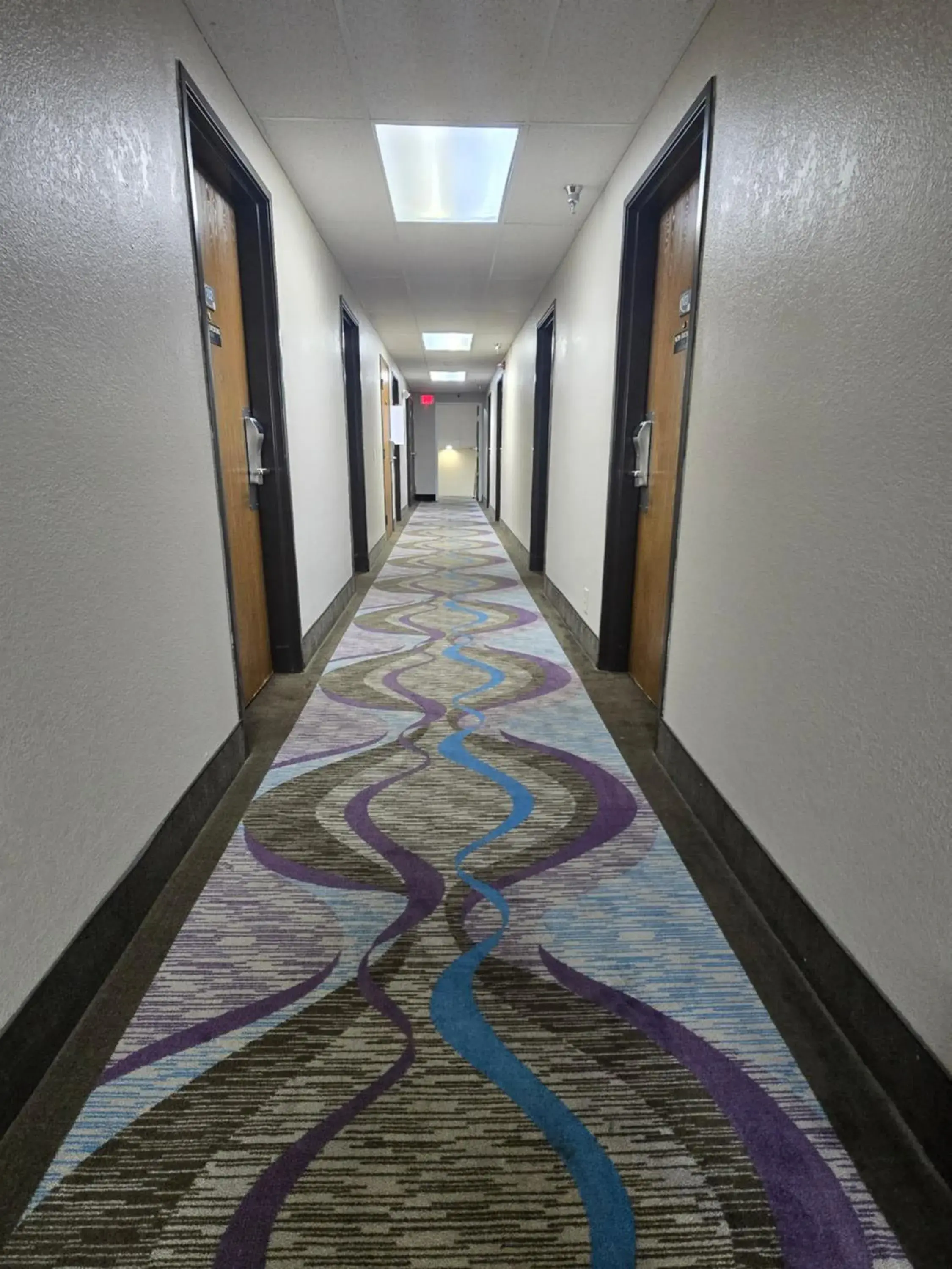 Property building in Super 8 by Wyndham Kansas City Property building in Super 8 by Wyndham Kansas City