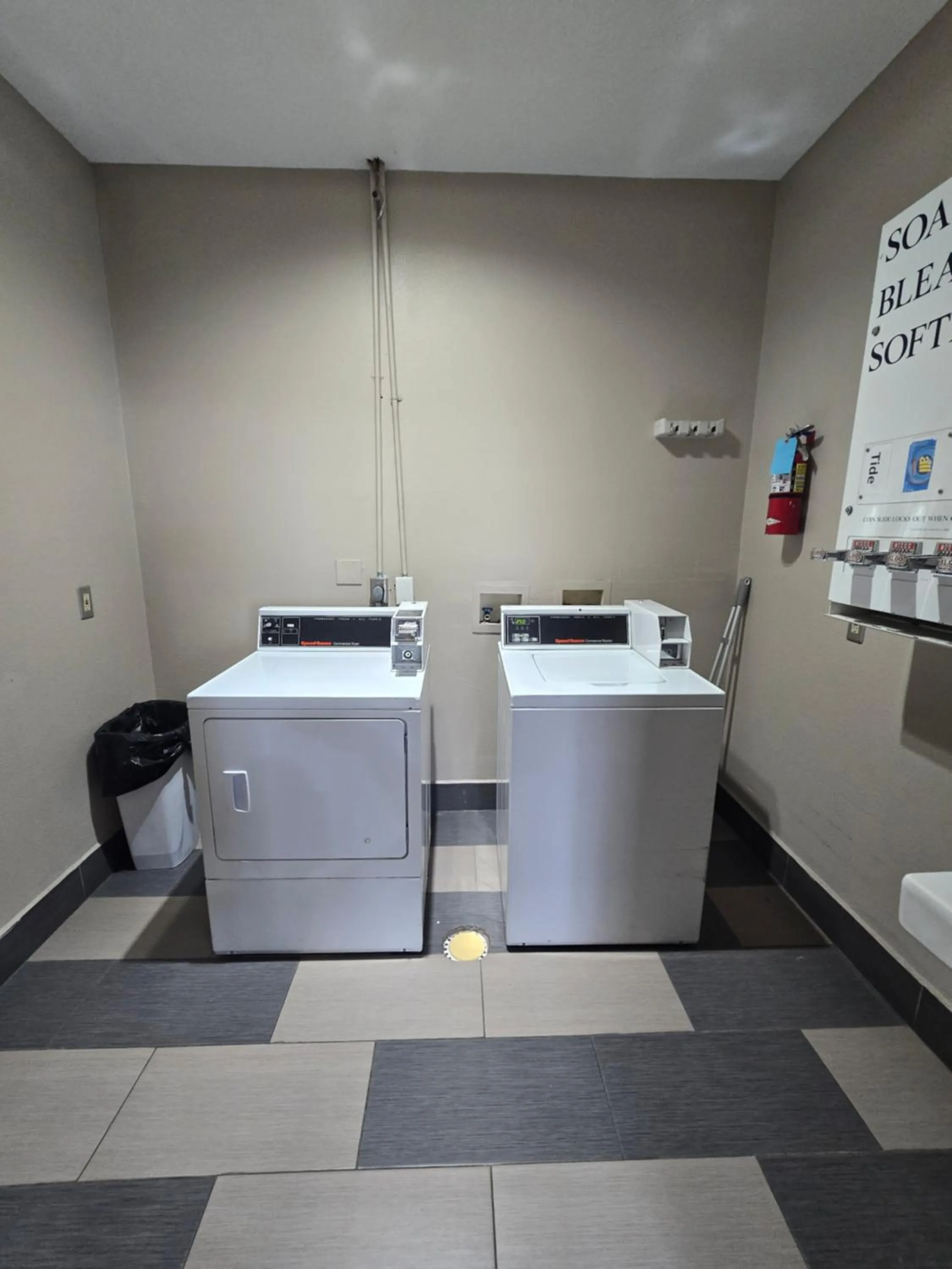 laundry in Super 8 by Wyndham Kansas City