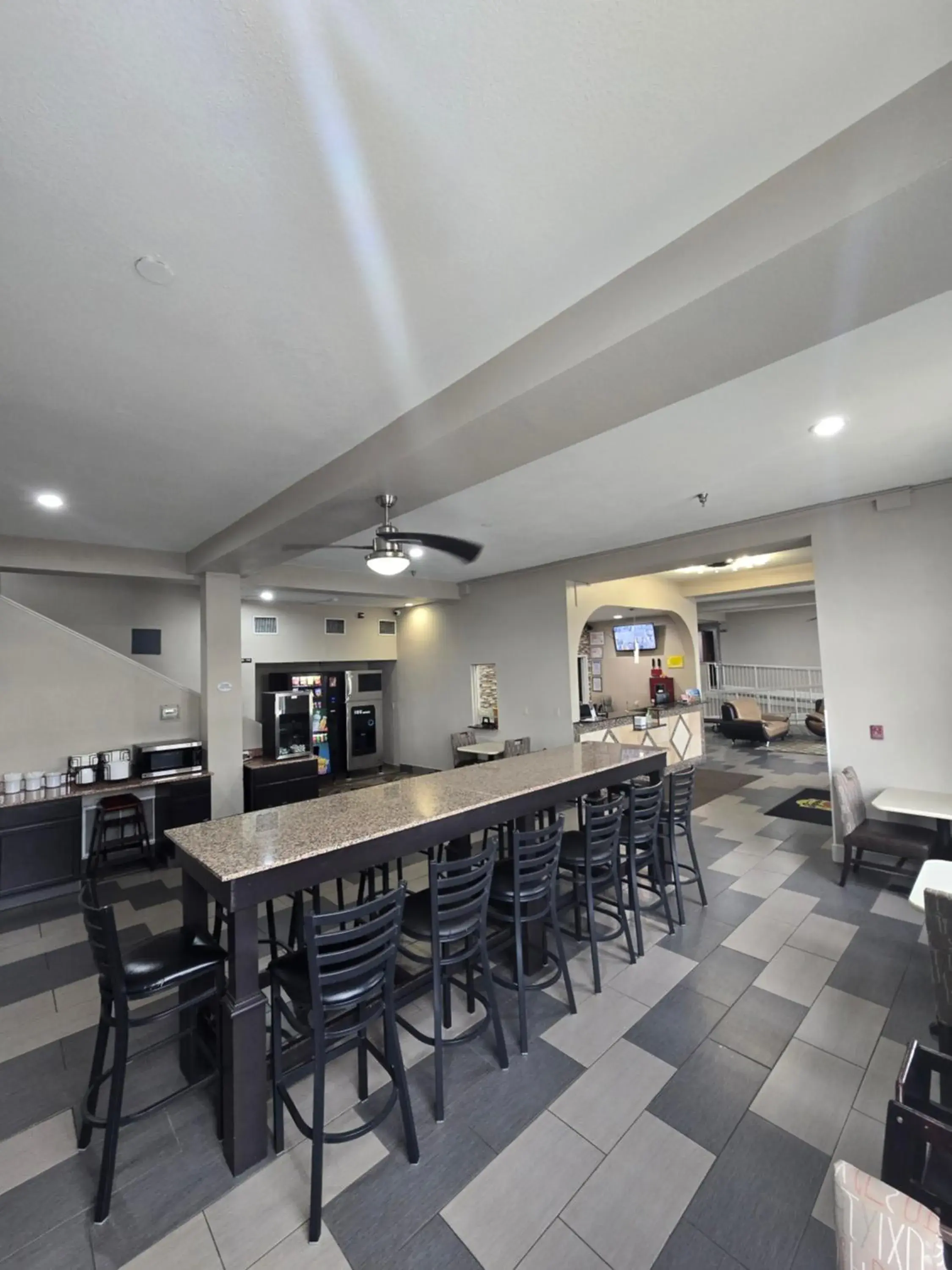 Breakfast in Super 8 by Wyndham Kansas City Breakfast in Super 8 by Wyndham Kansas City