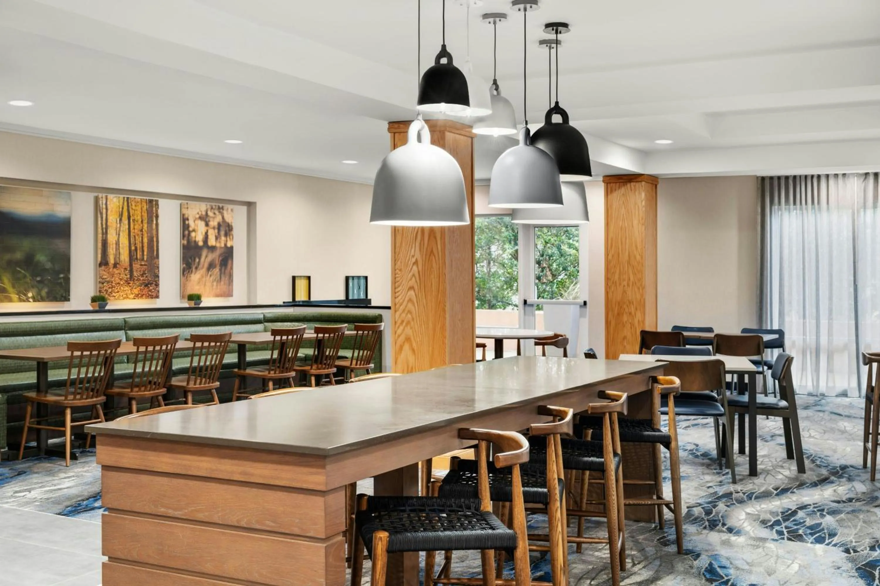 Restaurant/places to eat in Fairfield Inn and Suites by Marriott Birmingham Fultondale / I-65