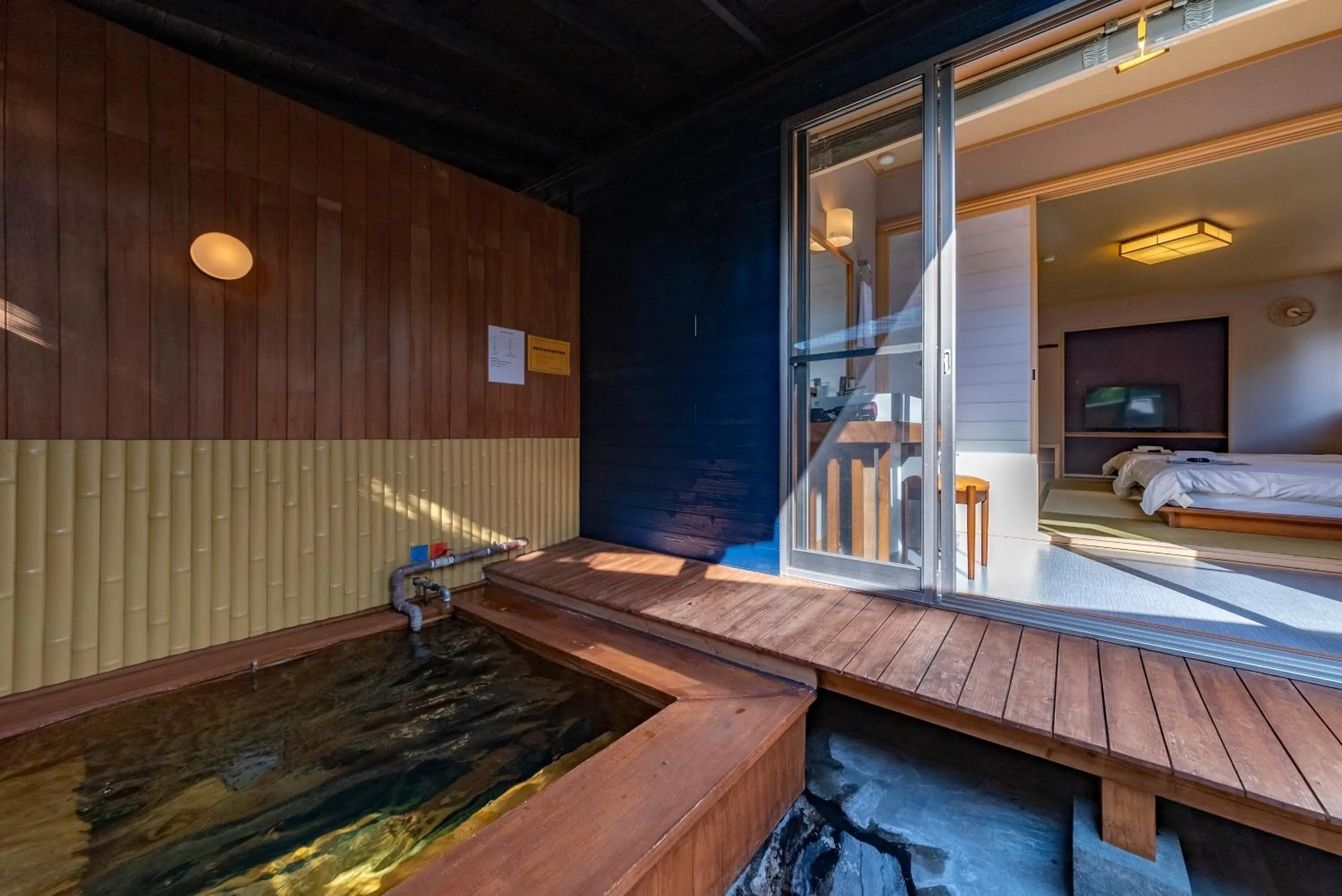 Open Air Bath in ETAVIA Yufuin Kinrinko