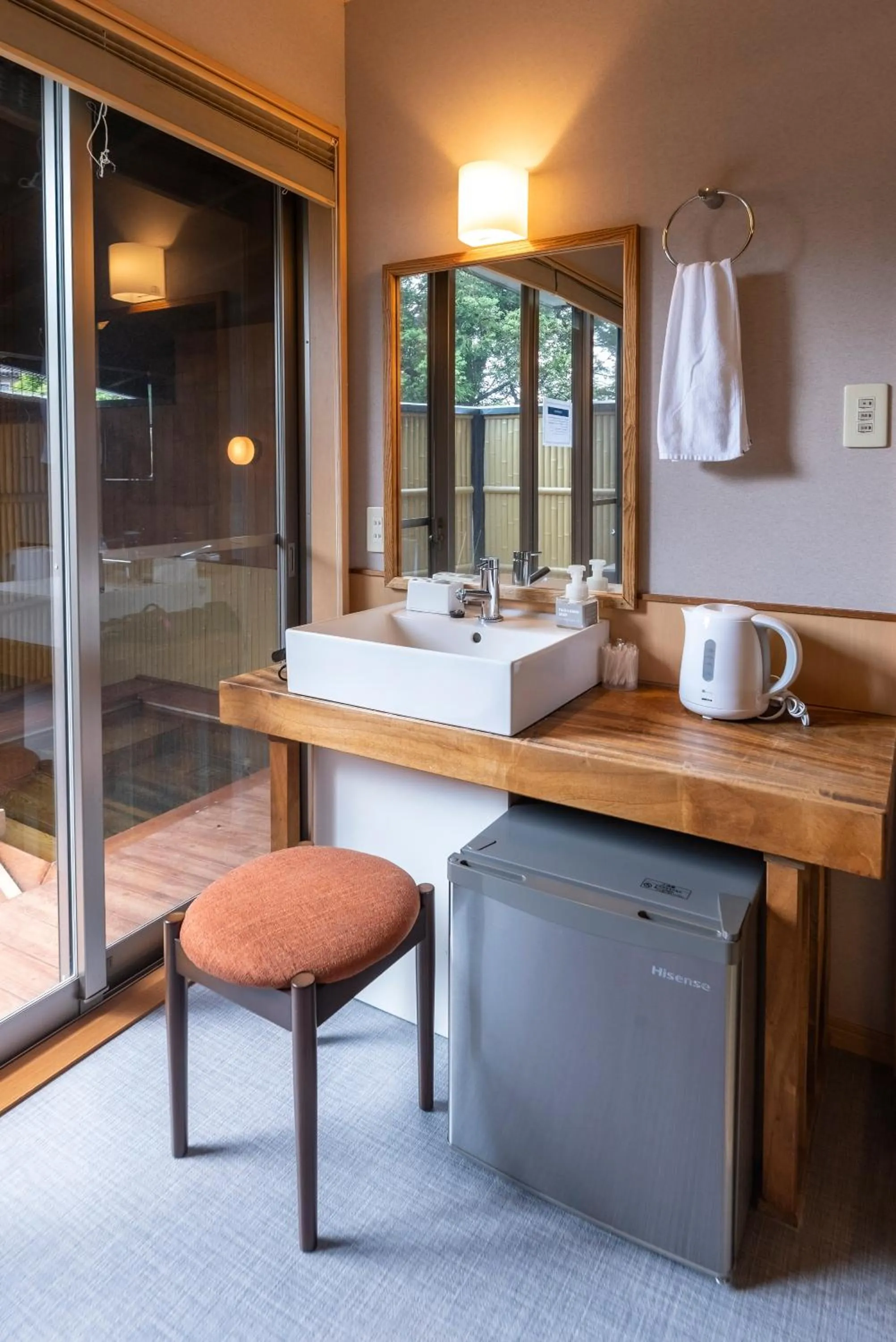 Photo of the whole room in ETAVIA Yufuin Kinrinko