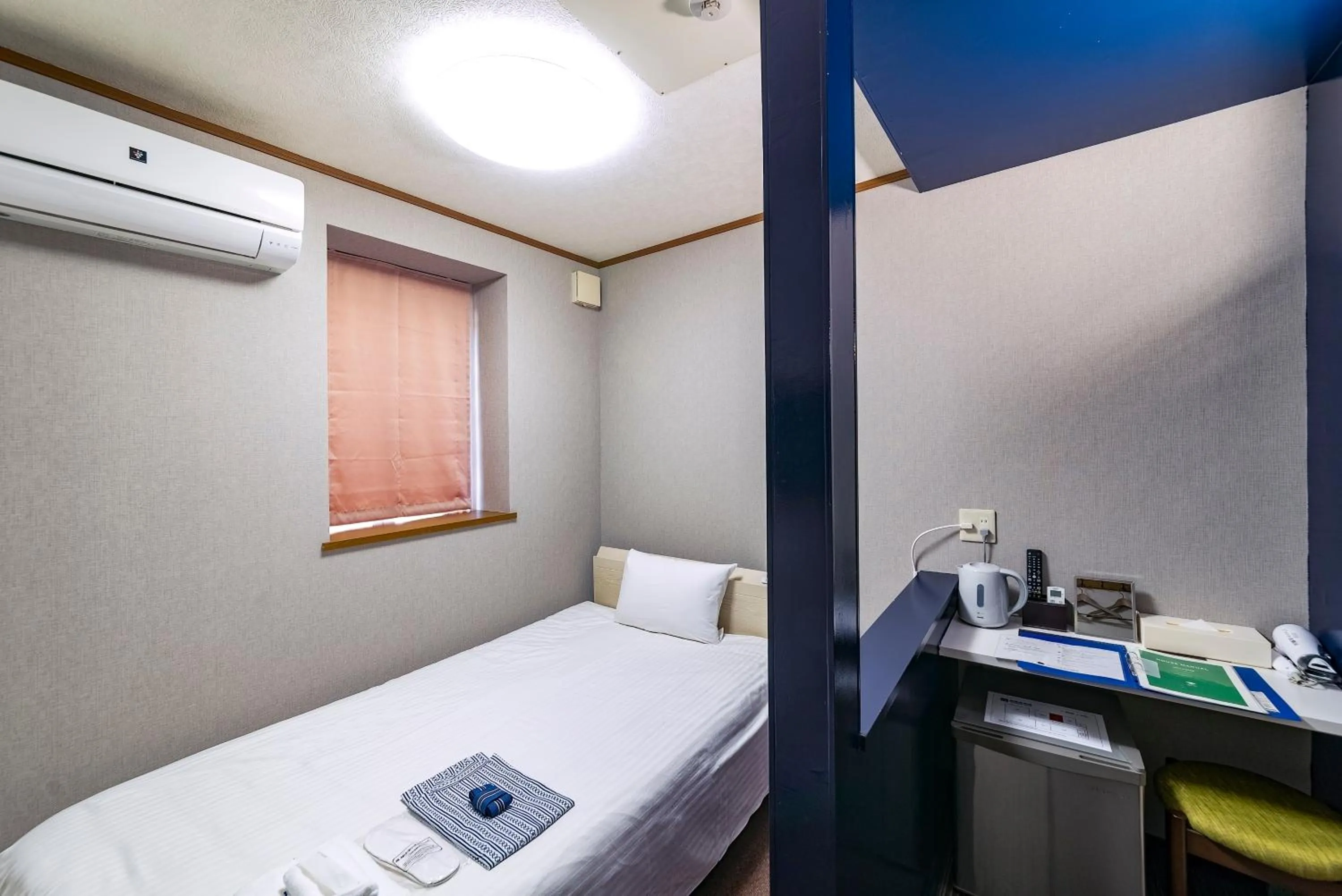 Photo of the whole room, Bed in ETAVIA Yufuin Kinrinko