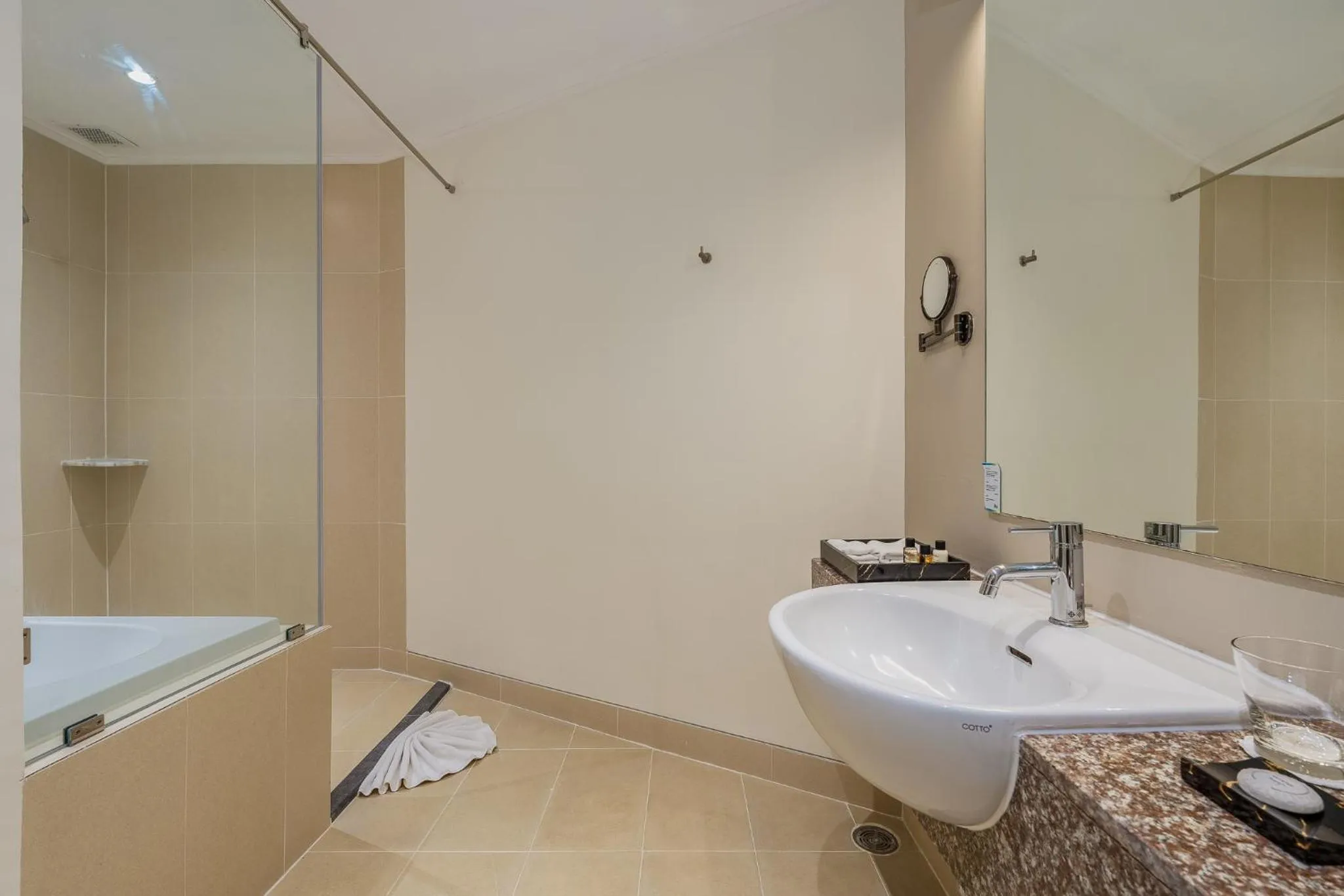 Bathroom in Splash Beach Resort Phuket Family-Friendly Water Park Resort Near Phuket Airport