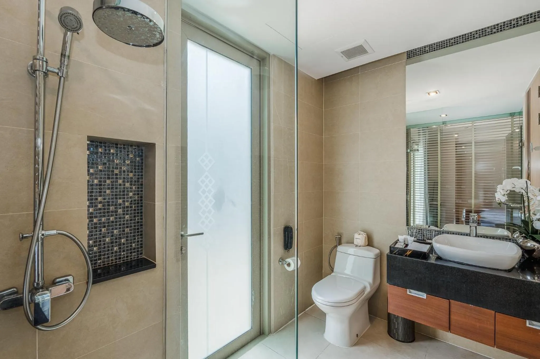 Shower in Splash Beach Resort Phuket Family-Friendly Water Park Resort Near Phuket Airport