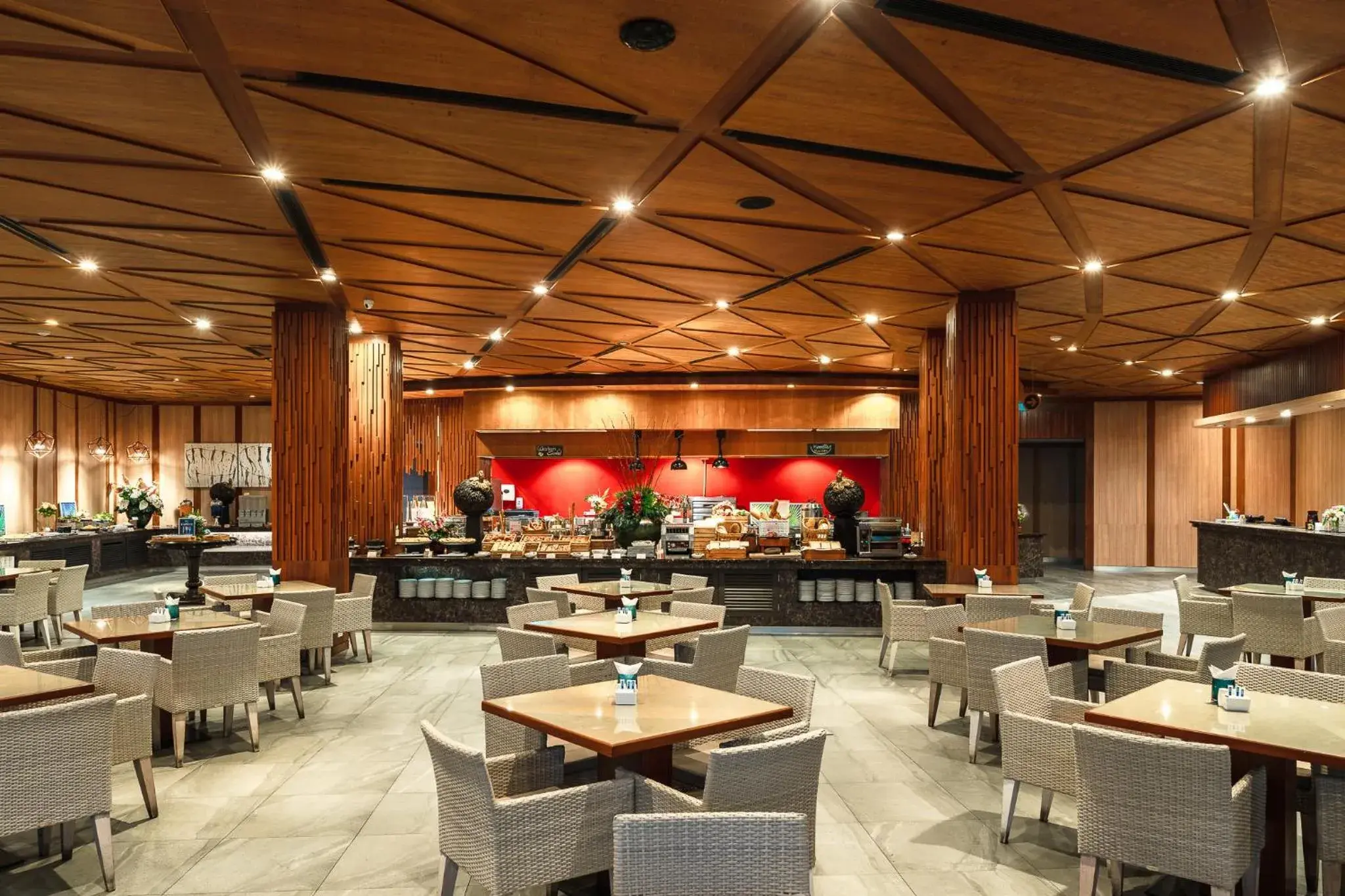 Restaurant/places to eat in Splash Beach Resort Phuket Family-Friendly Water Park Resort Near Phuket Airport Restaurant/places to eat in Splash Beach Resort Phuket Family-Friendly Water Park Resort Near Phuket Airport