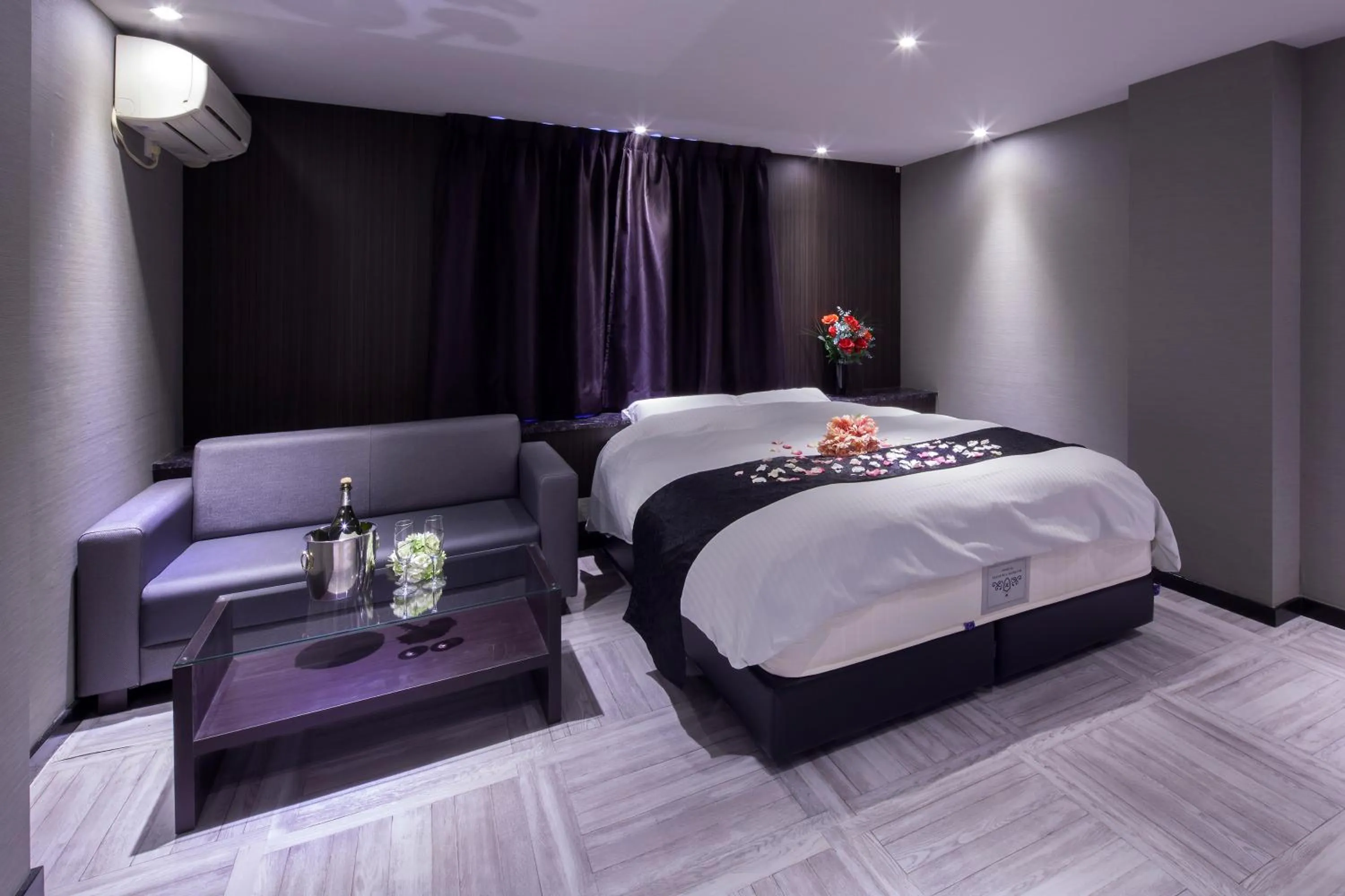 Bed in ホテルオリジン Hotel Origin 男塾ホテルグループ