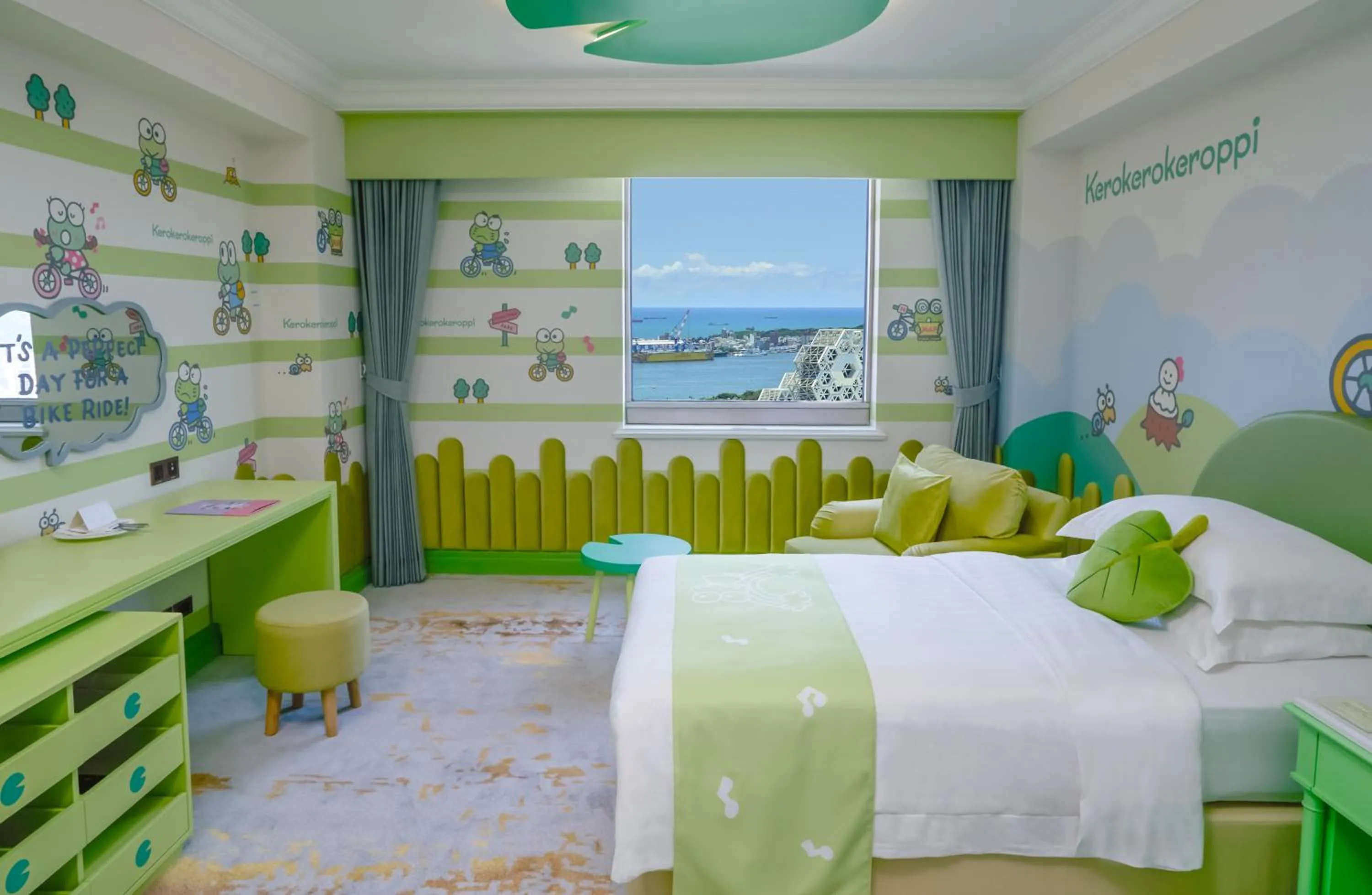 Sea view, Bed in Grand Hi Lai Hotel