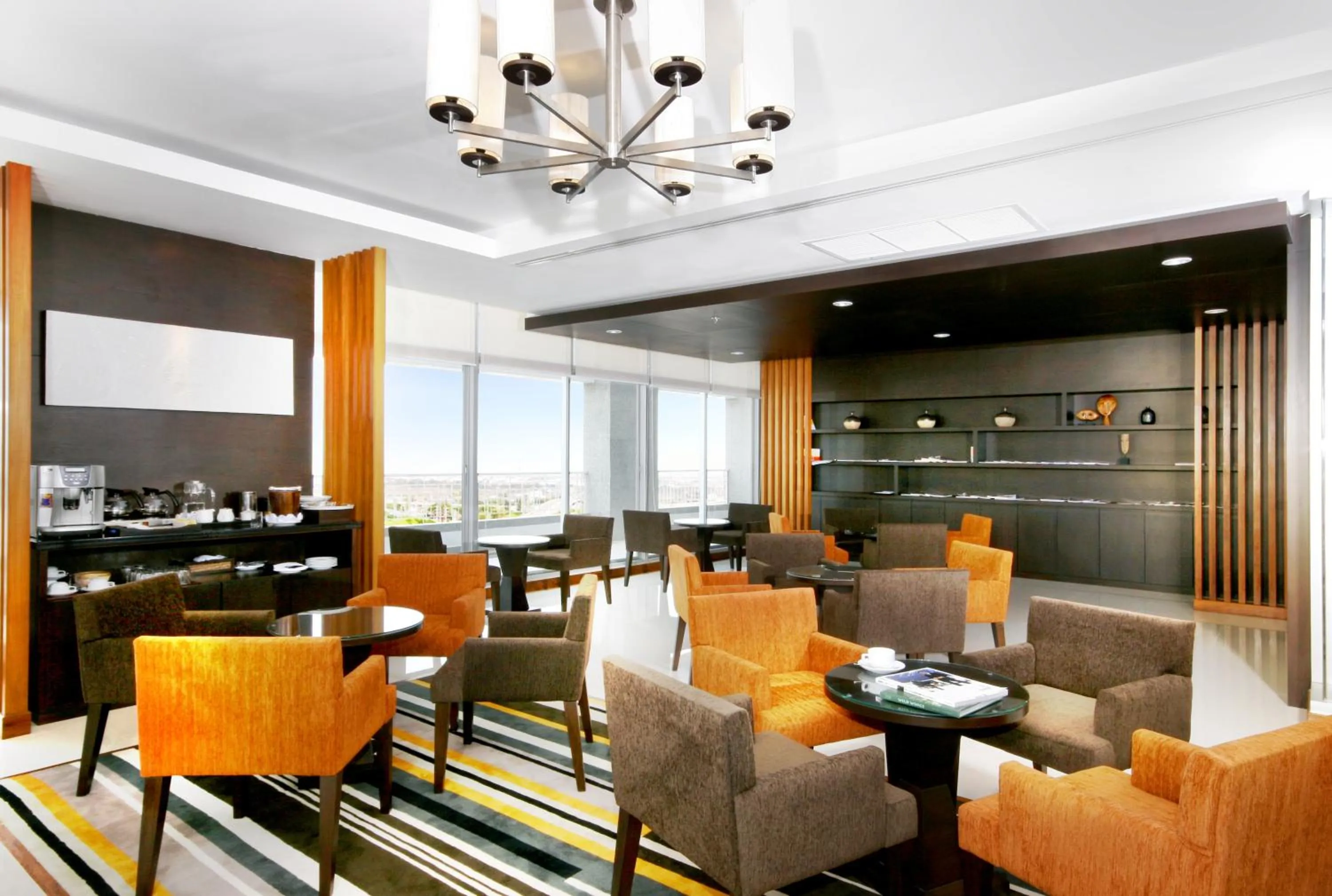 Communal lounge/ TV room in Kantary Hotel Ayutthaya