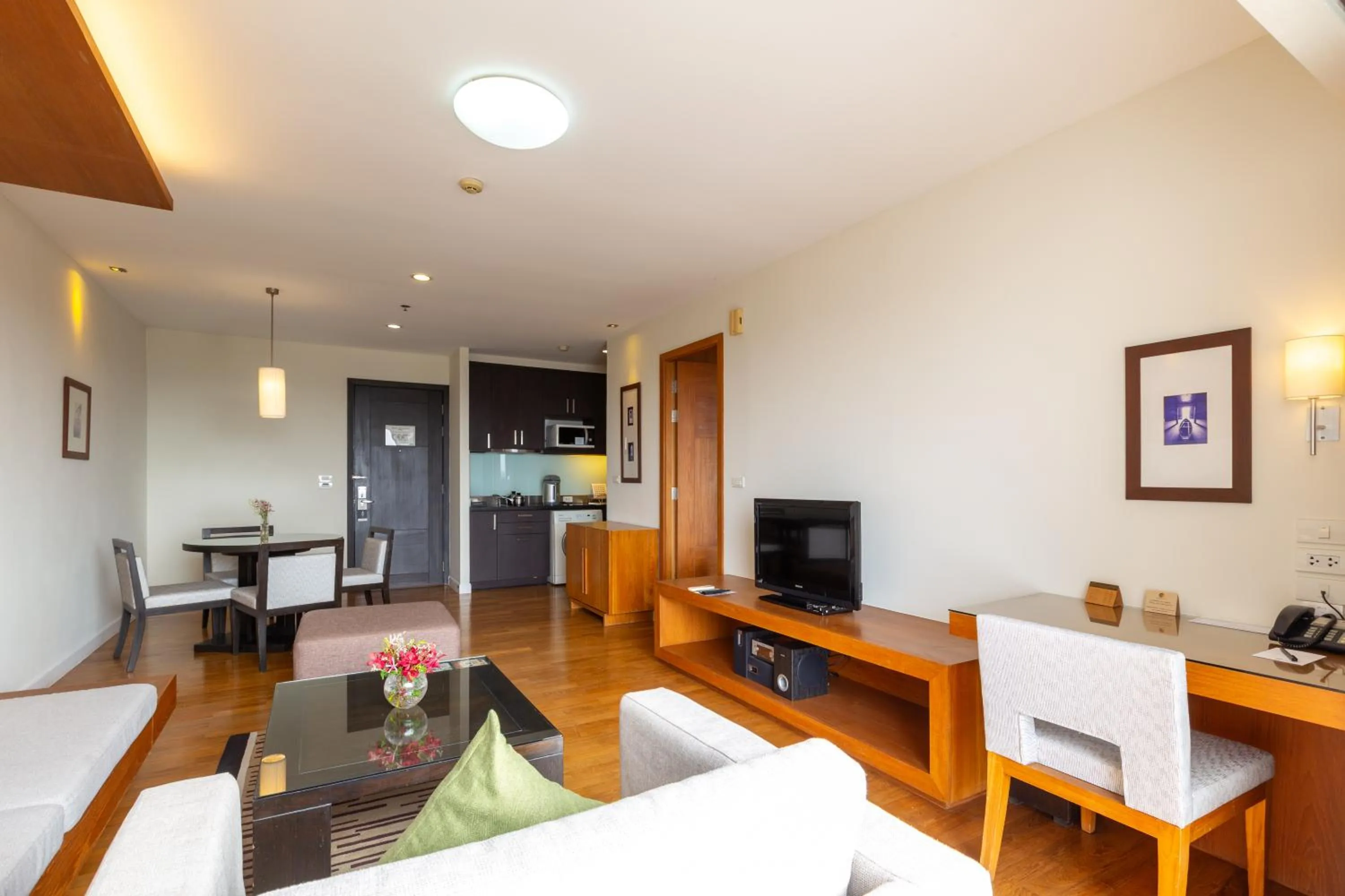 TV and multimedia in Kantary Hotel Ayutthaya