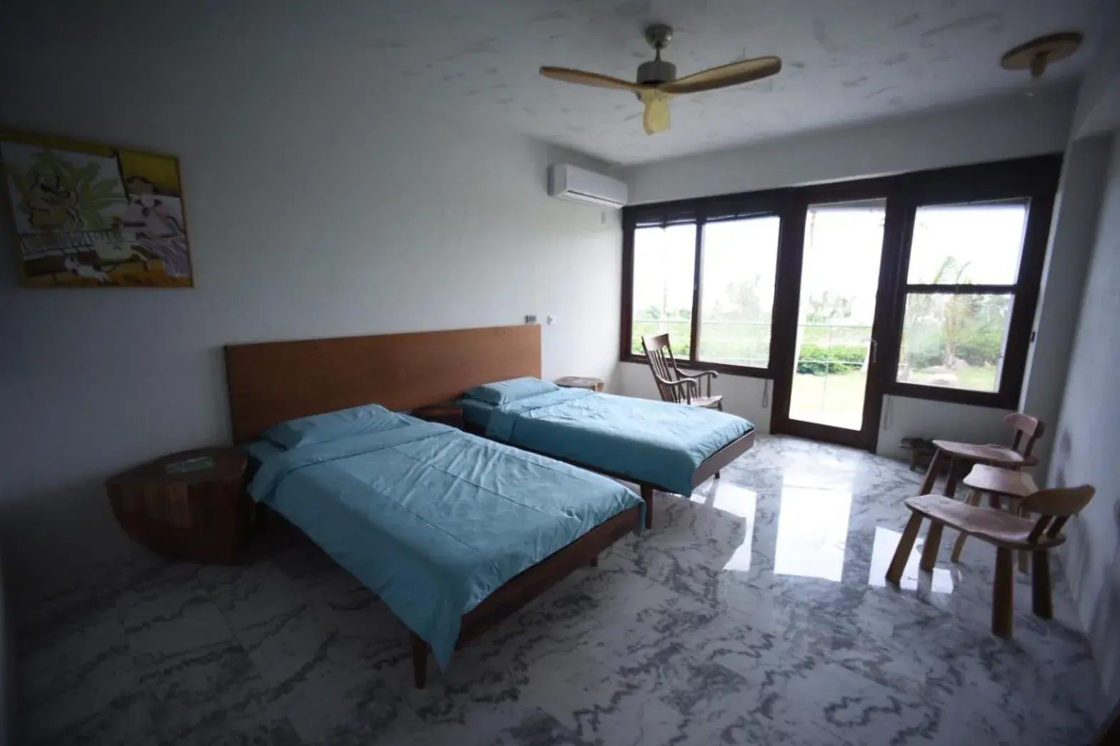 Bed in Stone Party Bed in Stone Party