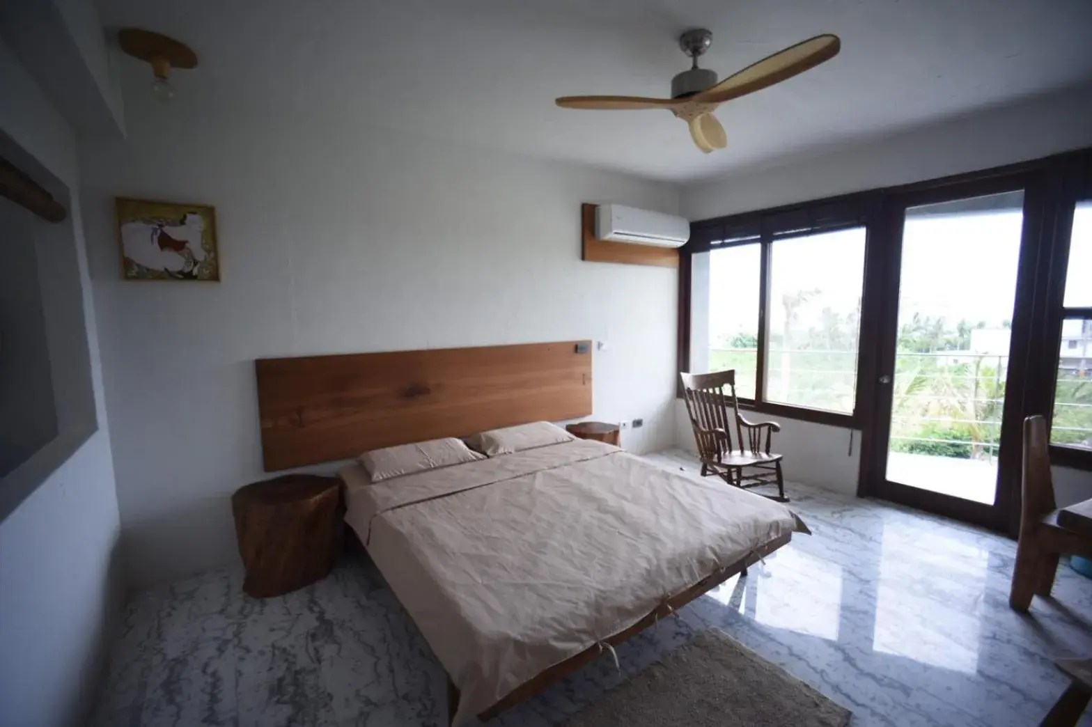 Bed in Stone Party Bed in Stone Party