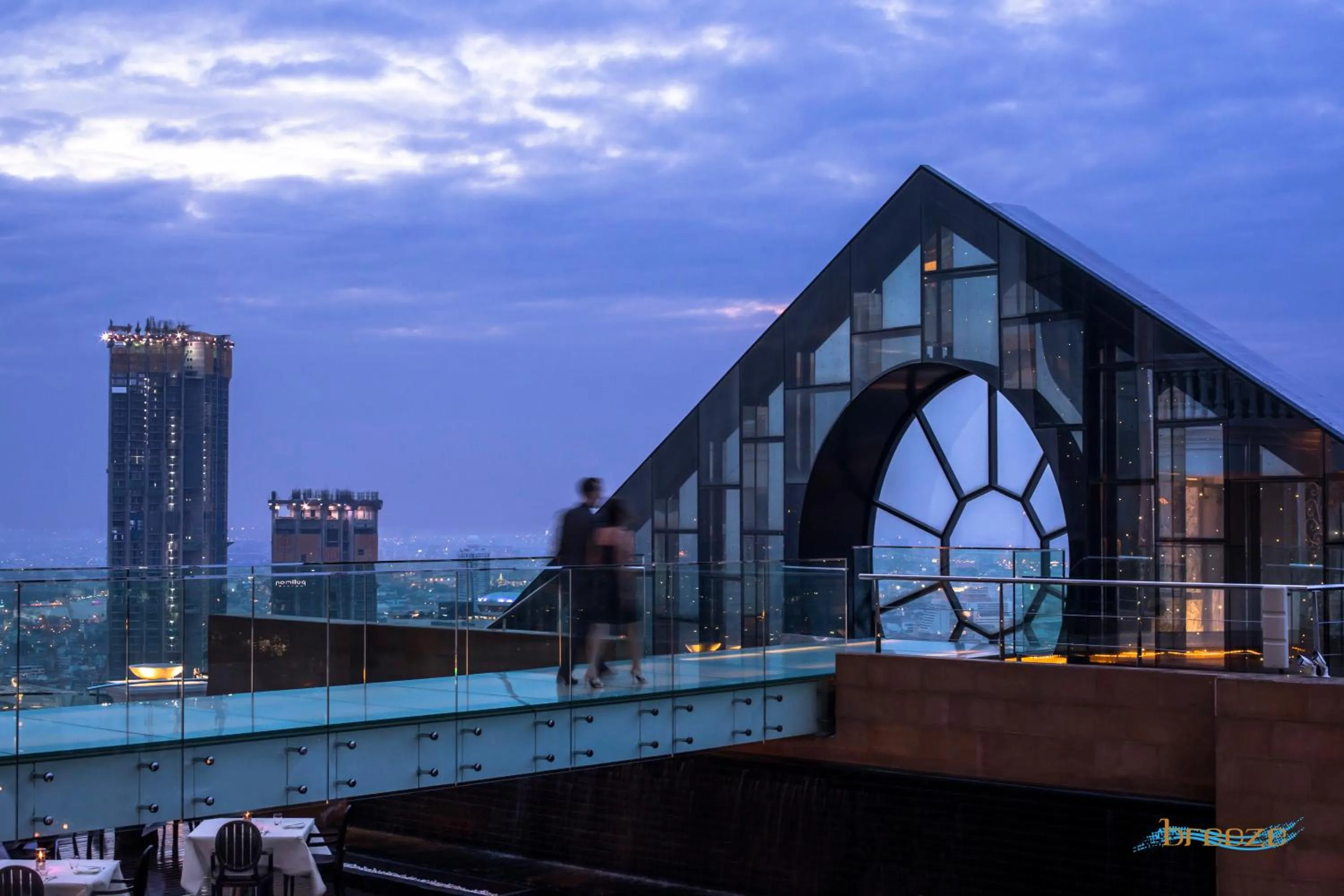 Restaurant/places to eat in Tower Club at lebua