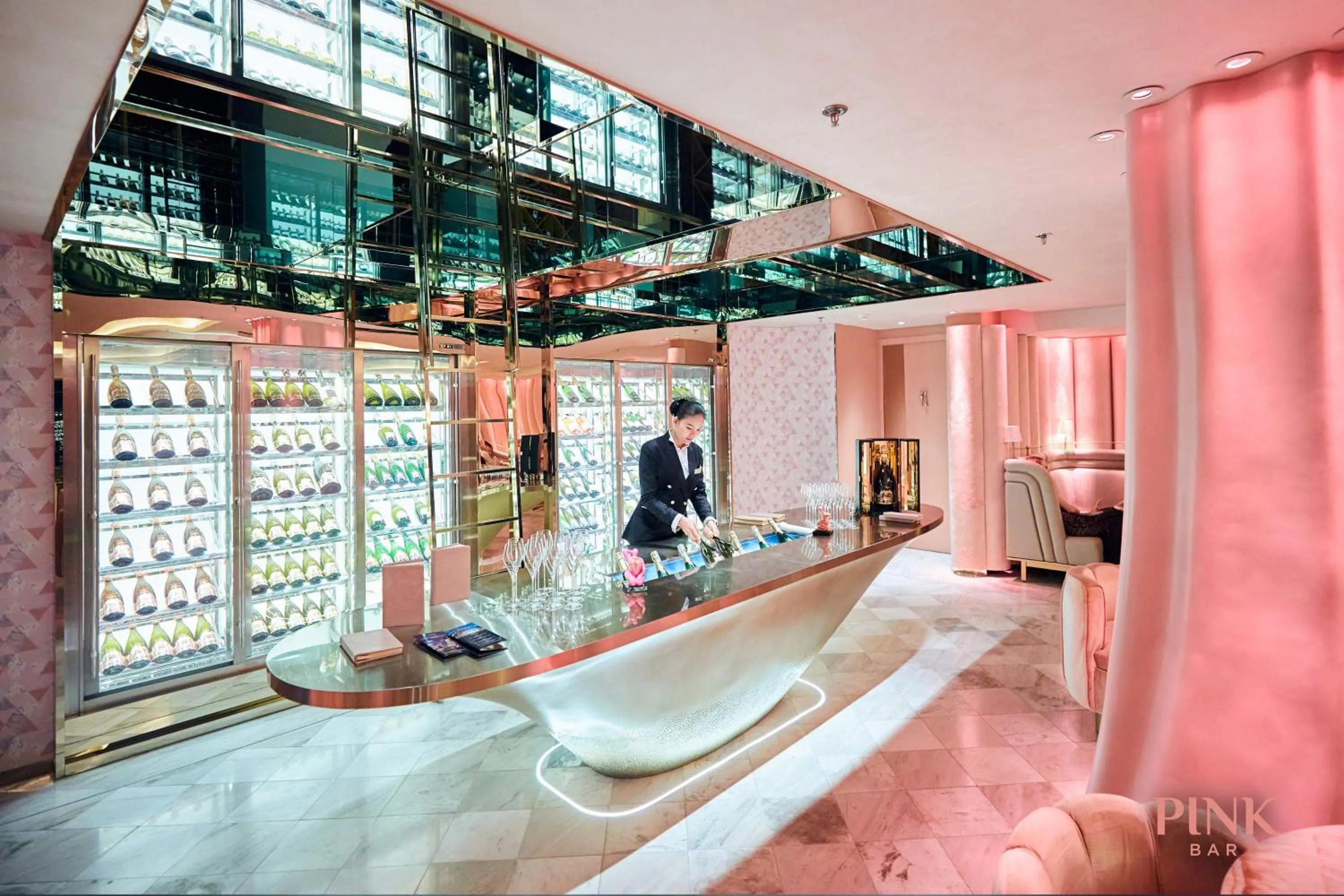 Restaurant/places to eat in Tower Club at lebua