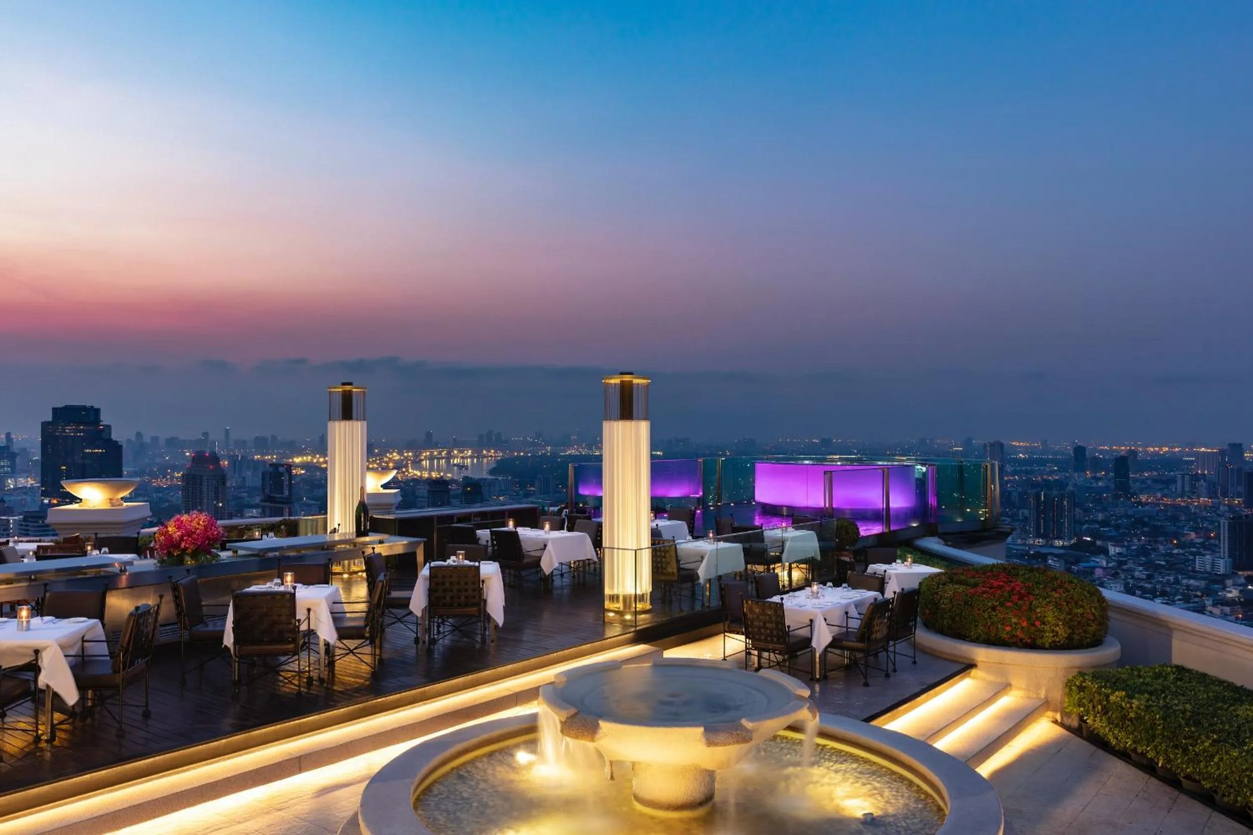 Restaurant/places to eat in Tower Club at lebua