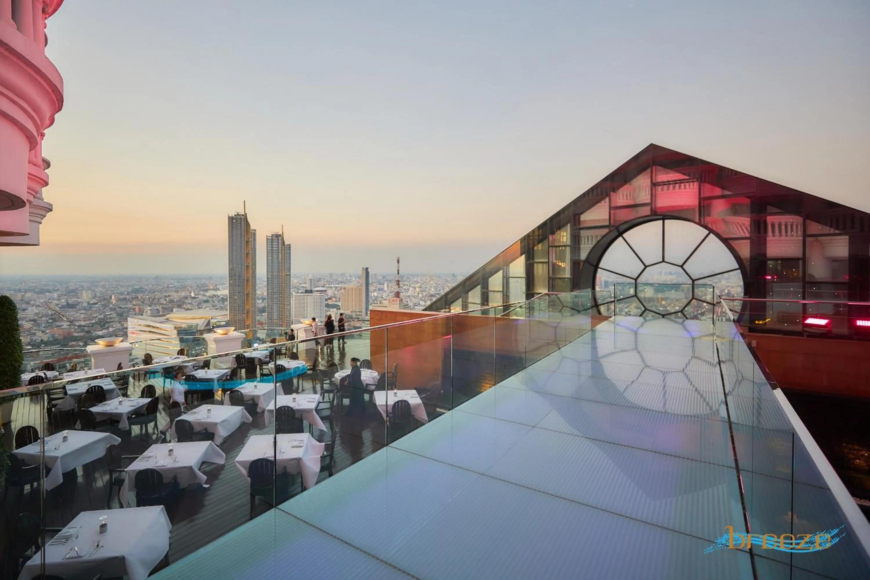 Restaurant/places to eat in Tower Club at lebua