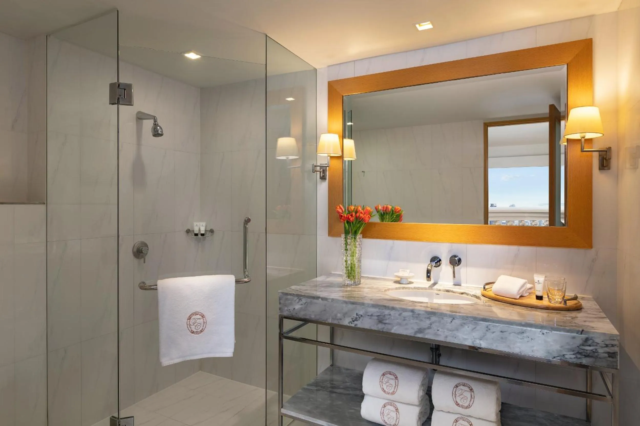 Shower in Tower Club at lebua