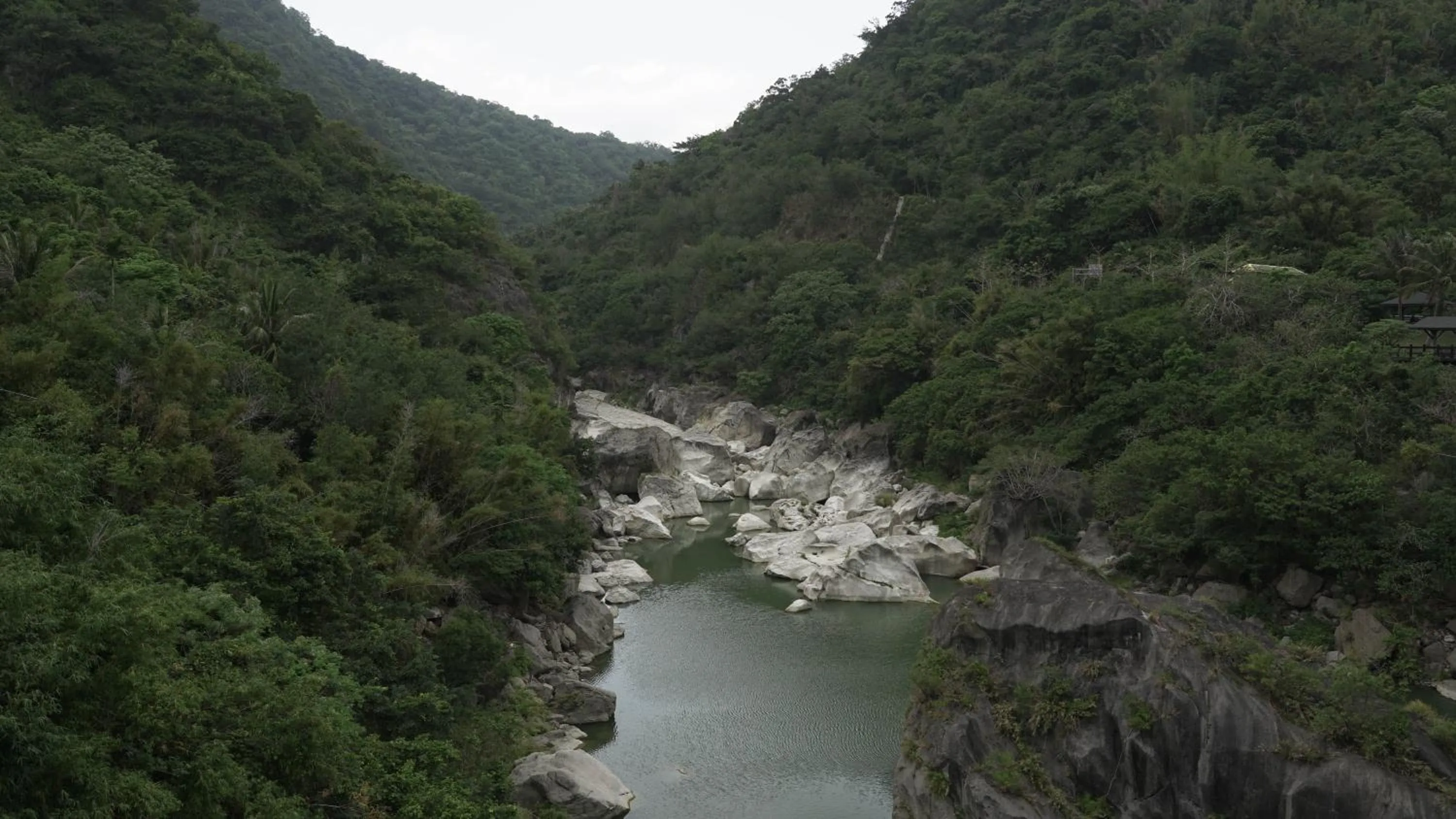 Dulan The Travel Bug Bistro Inn