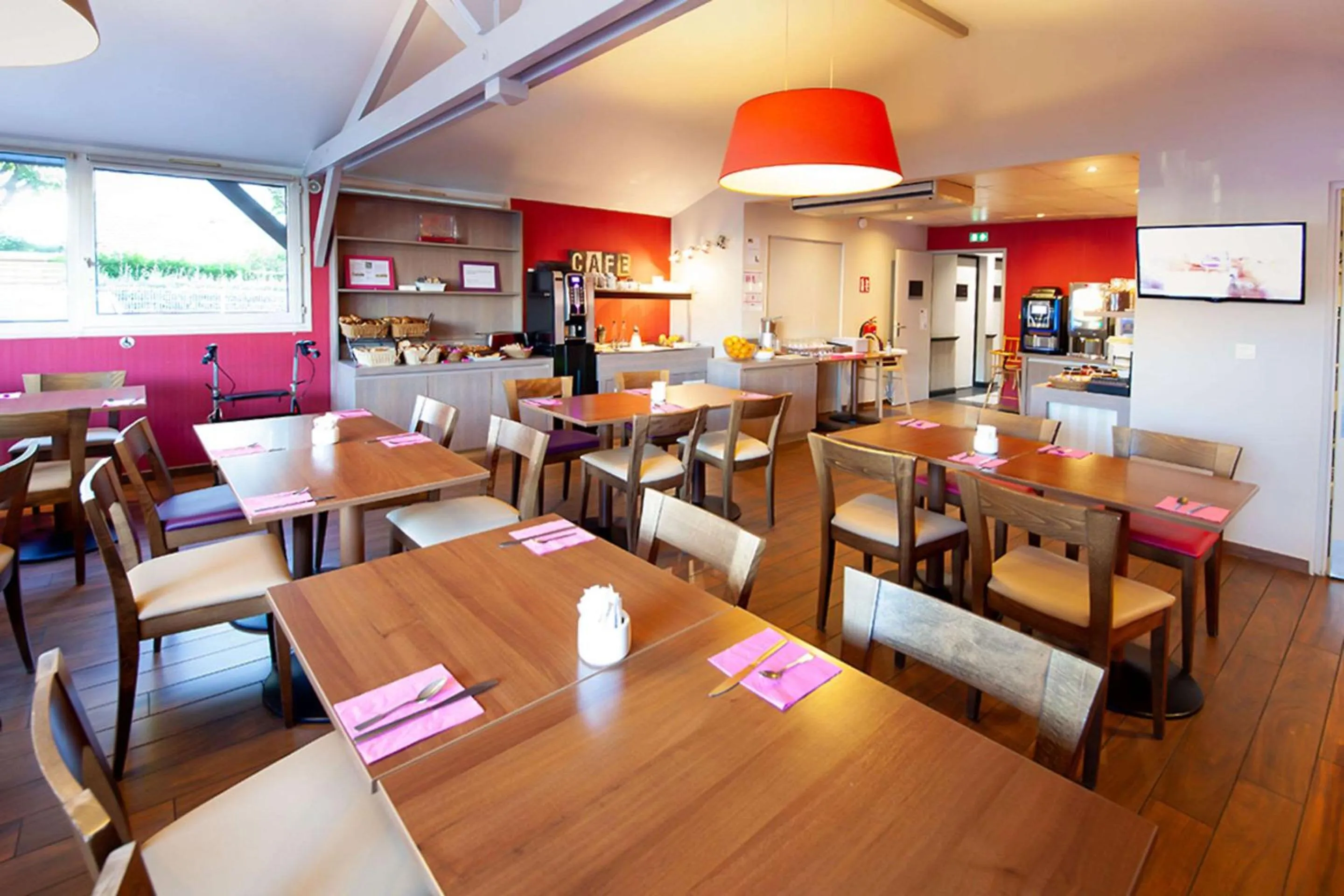 Breakfast in Quality Hotel Clermont Kennedy