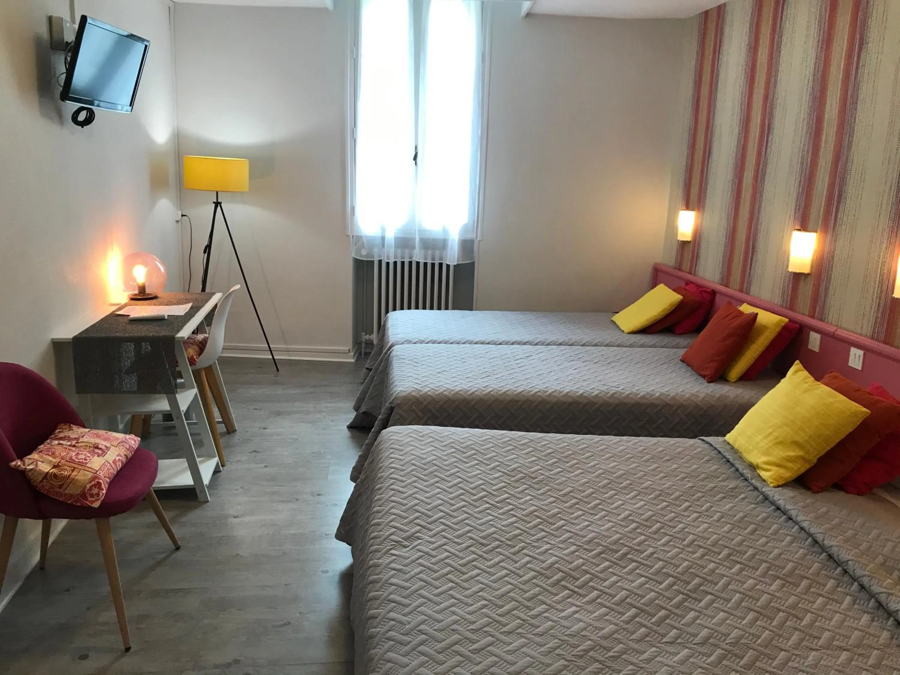 Family, Bed in Hôtel Saint Philibert