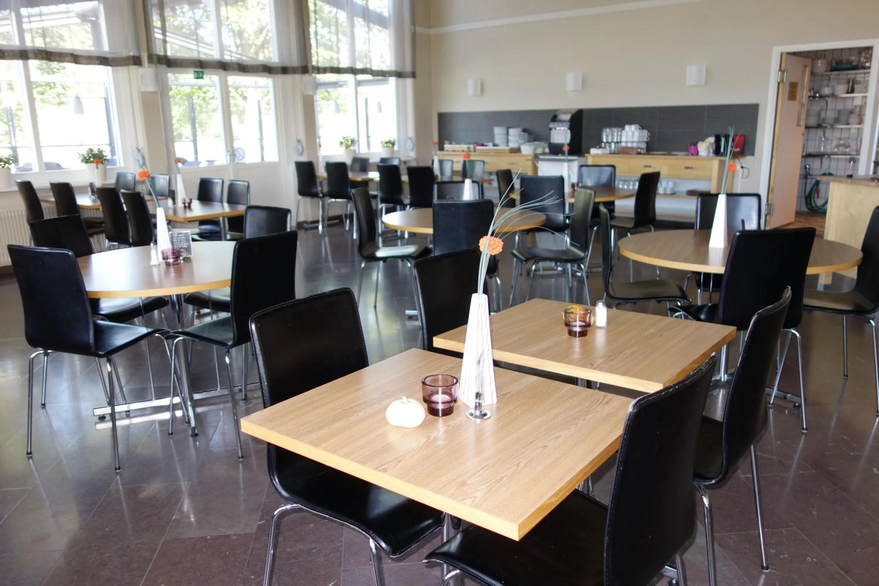 Restaurant/places to eat in Vandrarhem Svanen