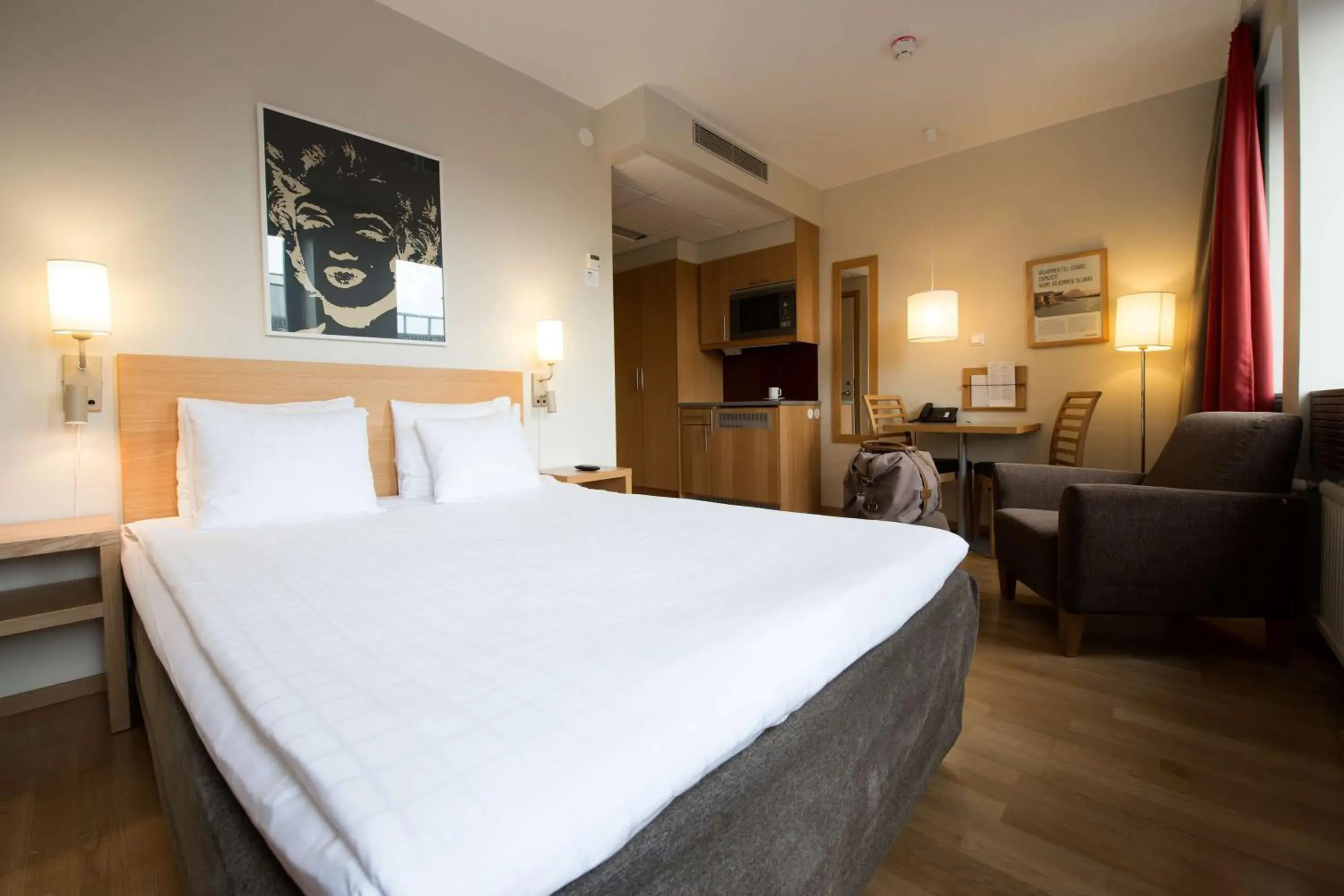 Photo of the whole room, Bed in Scandic Malmö City Photo of the whole room, Bed in Scandic Malmö City