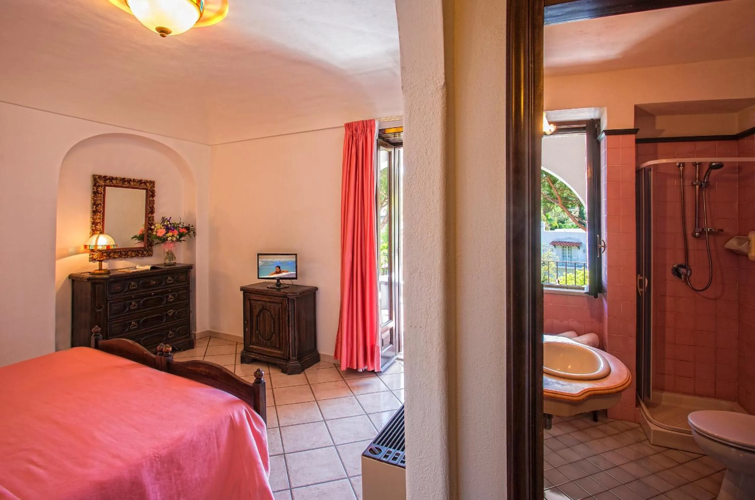 Decorative detail, Bed in Hotel San Valentino Terme