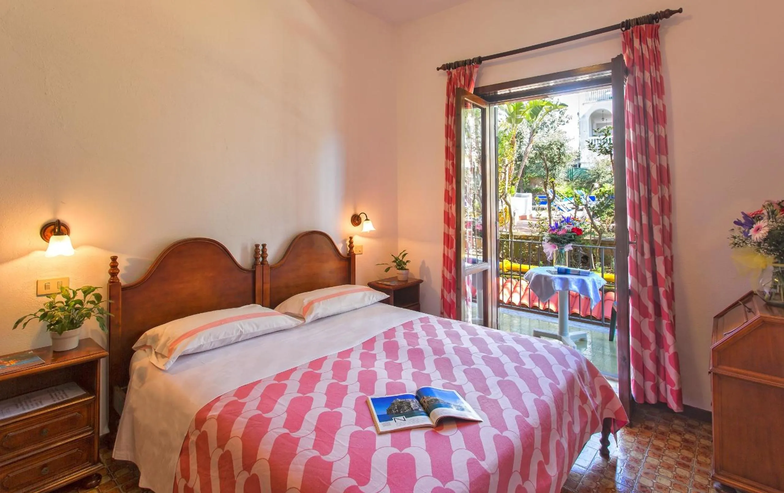 Day, Bed in Hotel San Valentino Terme