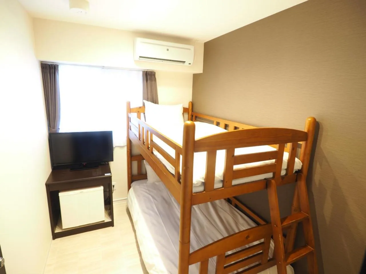 Bed in Guest House Orihime