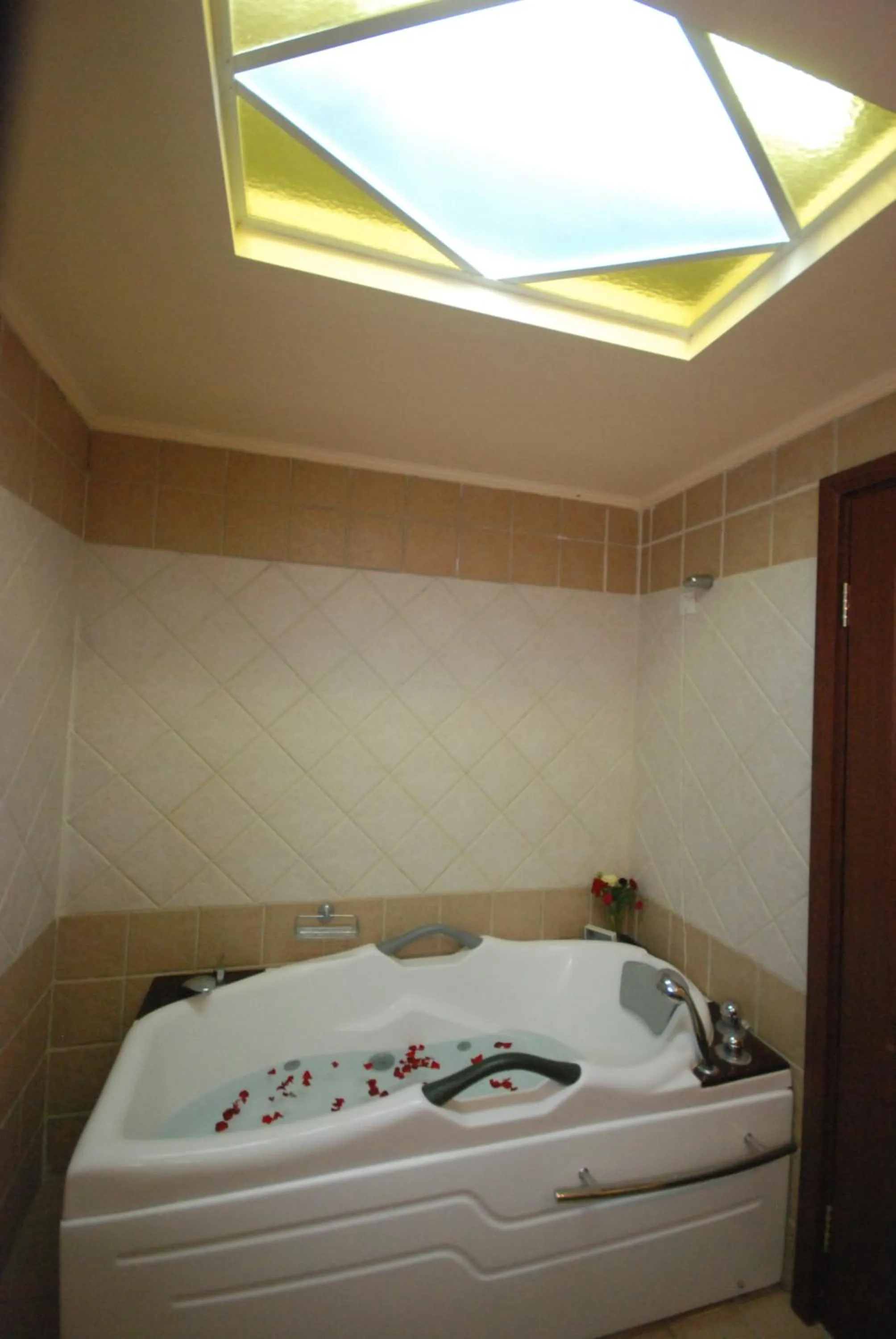 Bathroom, Bed in Porto Plakias & Spa