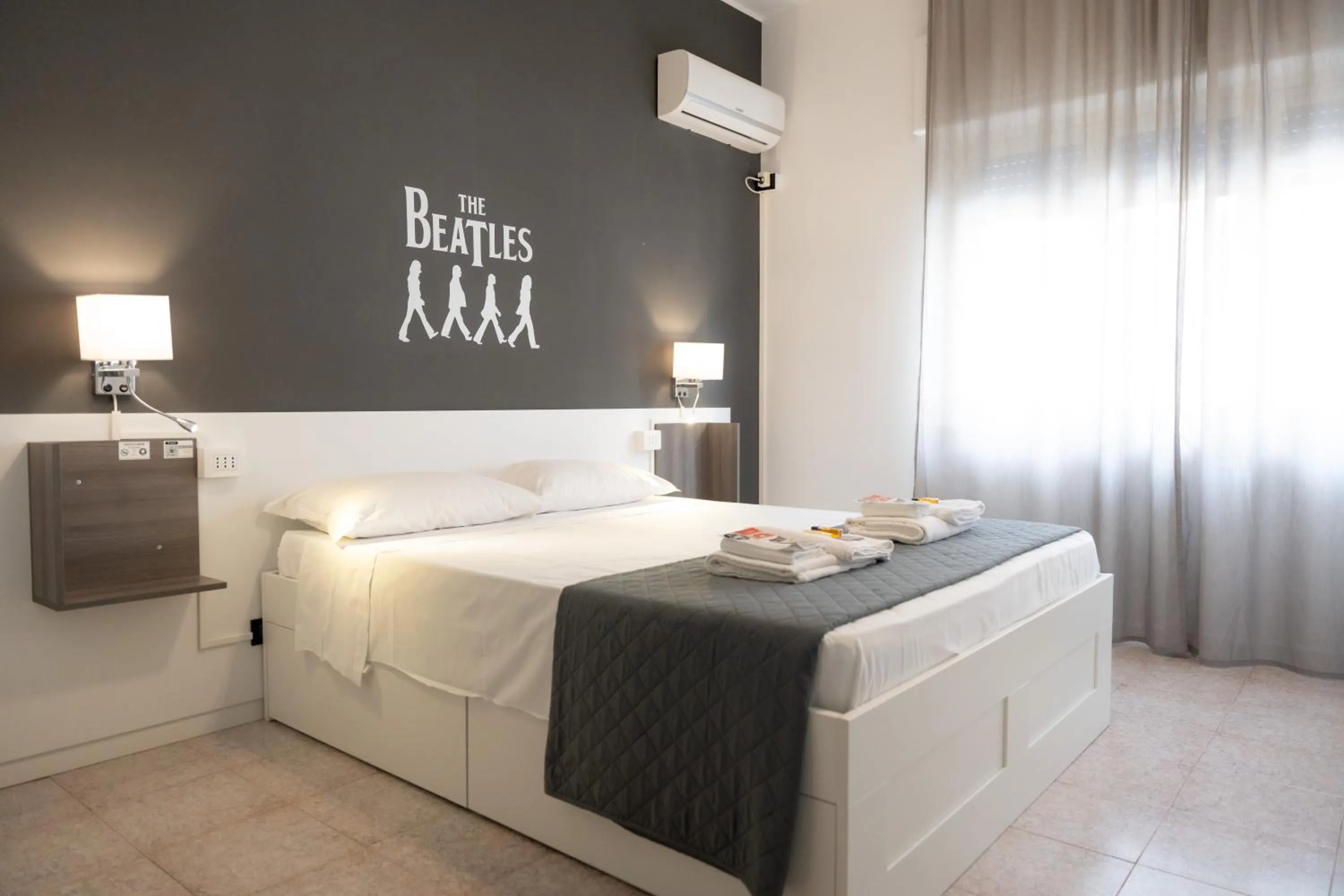 Bedroom, Bed in B&B enjoy music