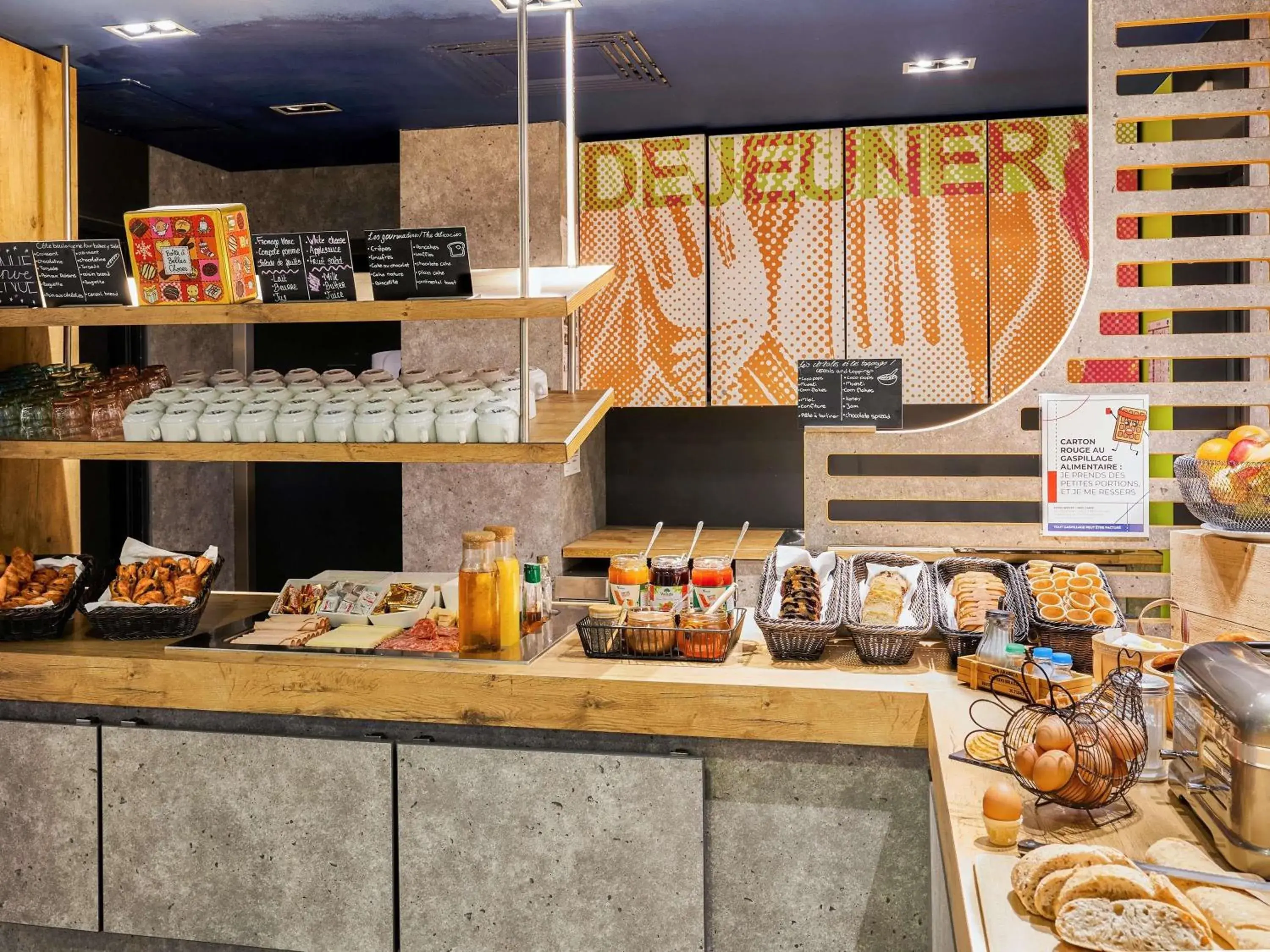 Property building in ibis budget Bordeaux Centre - Gare Saint Jean Property building in ibis budget Bordeaux Centre - Gare Saint Jean