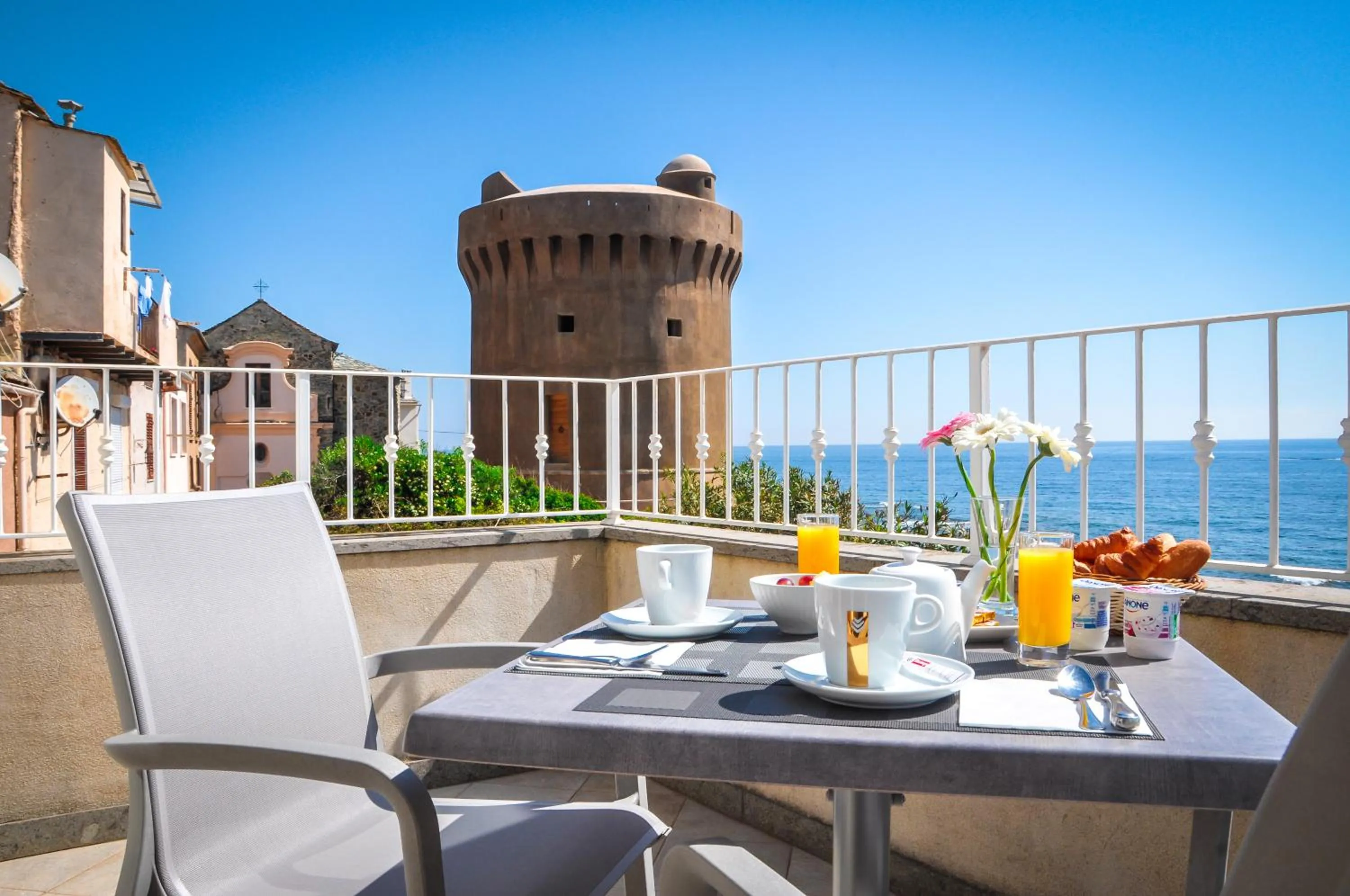 Breakfast in Torremare