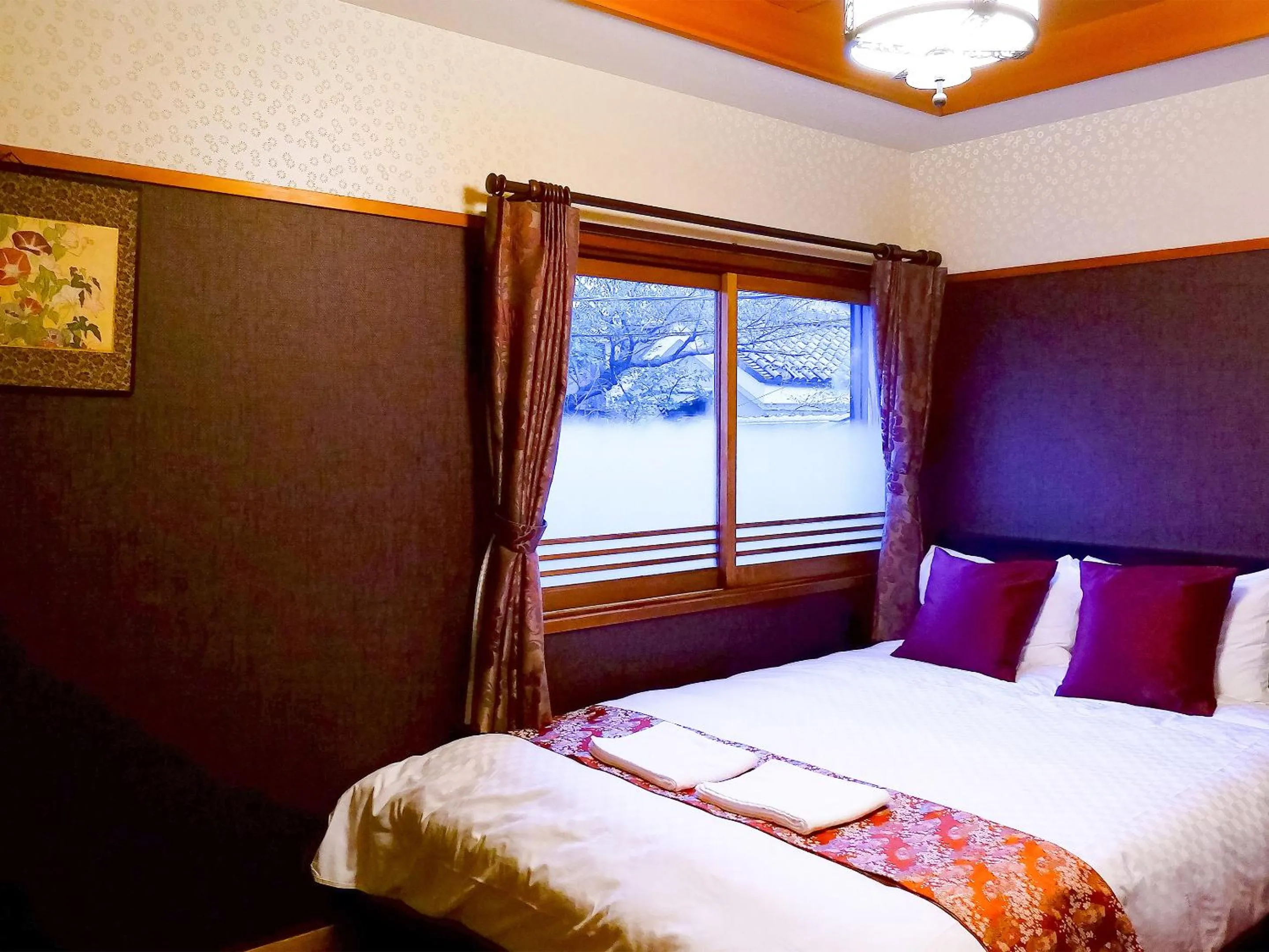 Photo of the whole room, Bed in Gionkoh