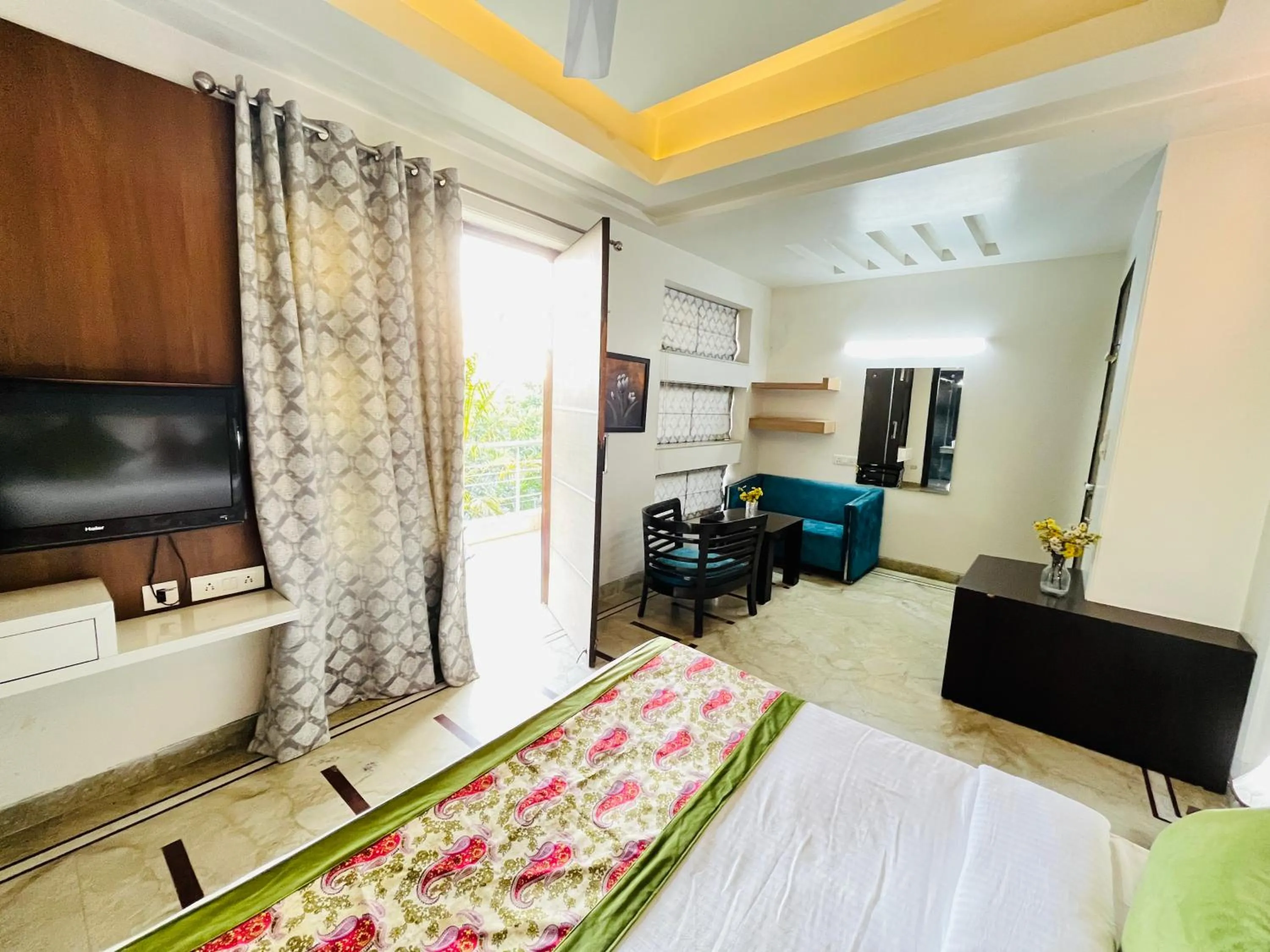TV and multimedia, Bed in Hotel Dayal Regency near IMT Chowk Manesar, Manesar