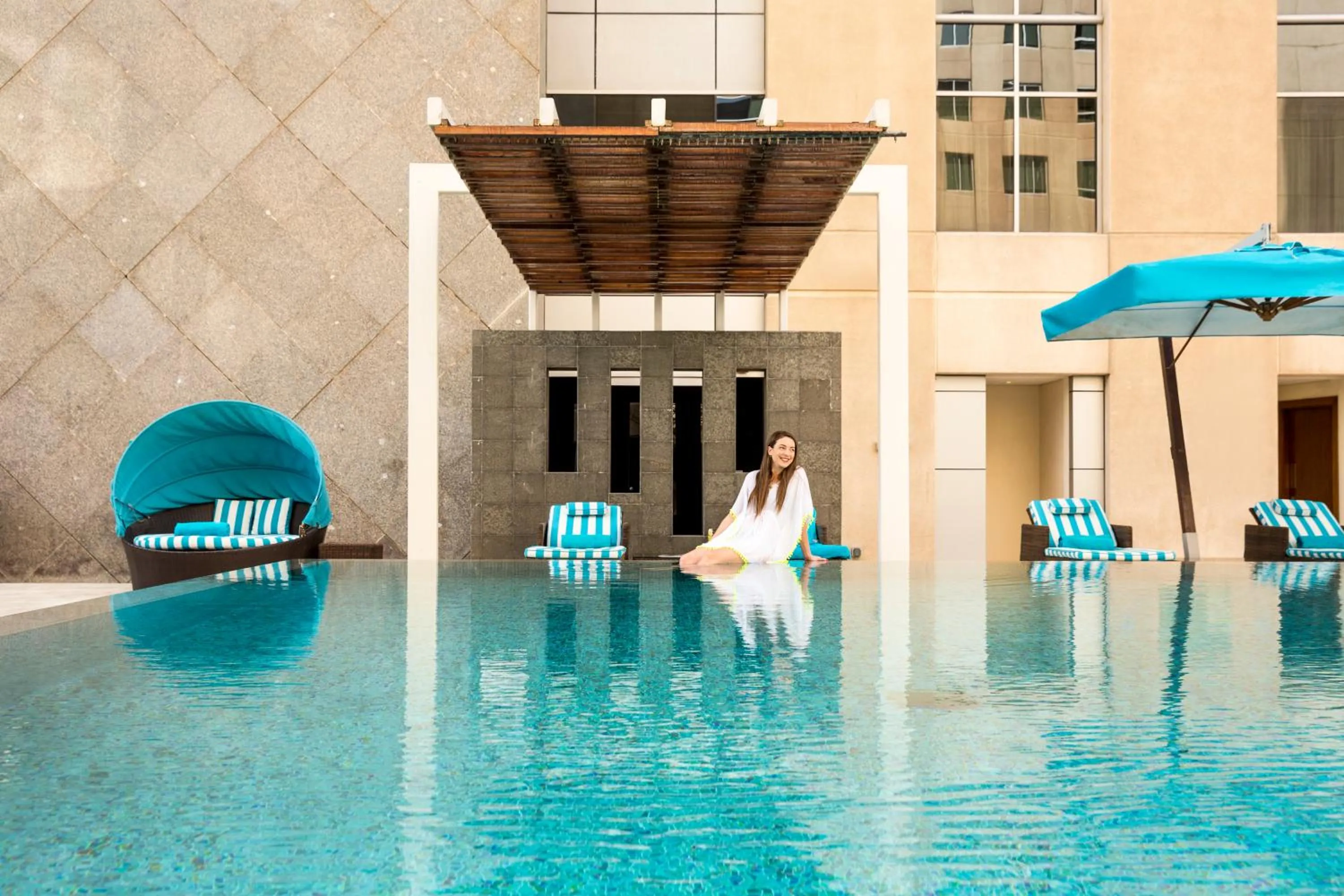 Swimming pool in Novotel Deira Creekside Dubai