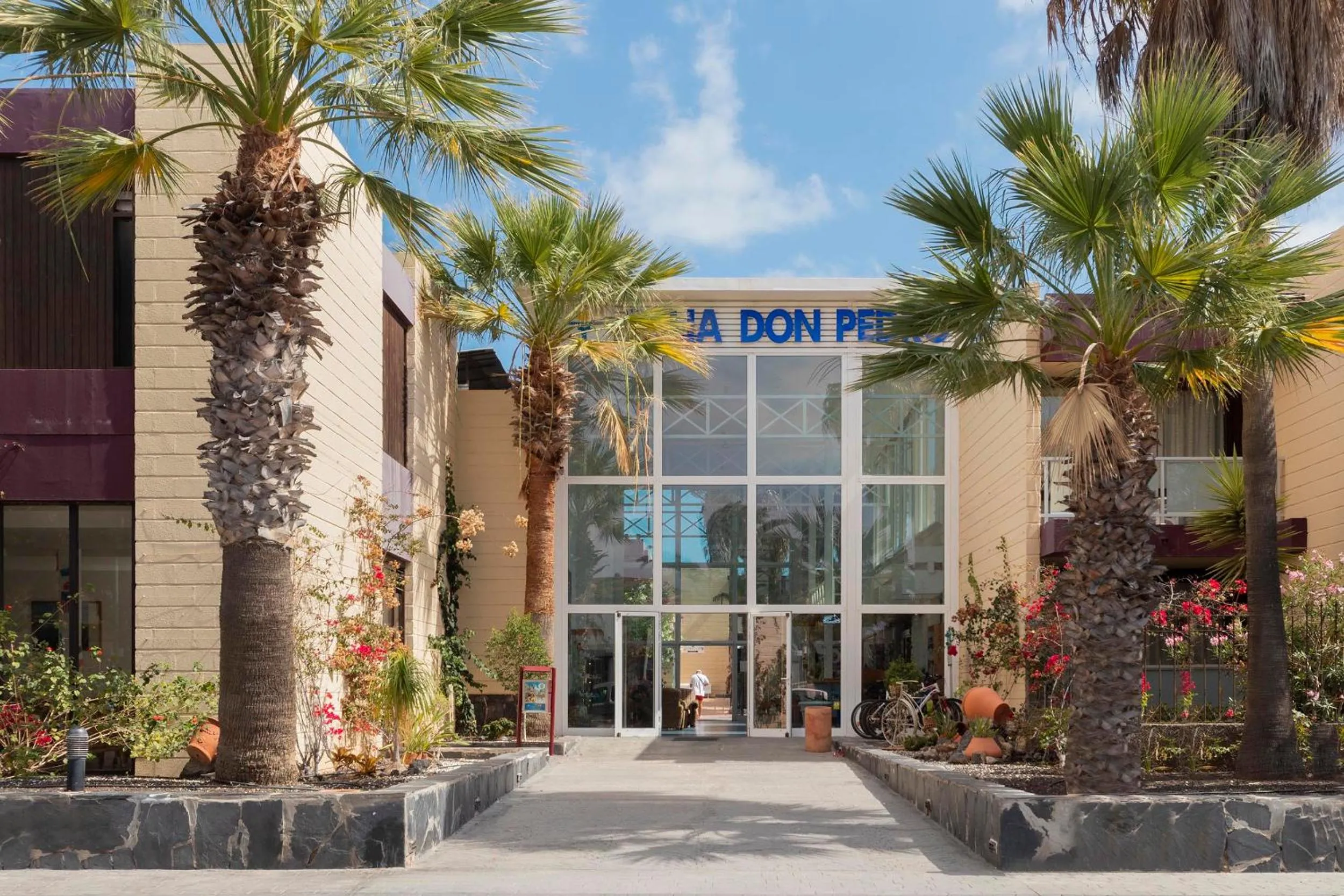 Facade/entrance in Hotel Palia Don Pedro