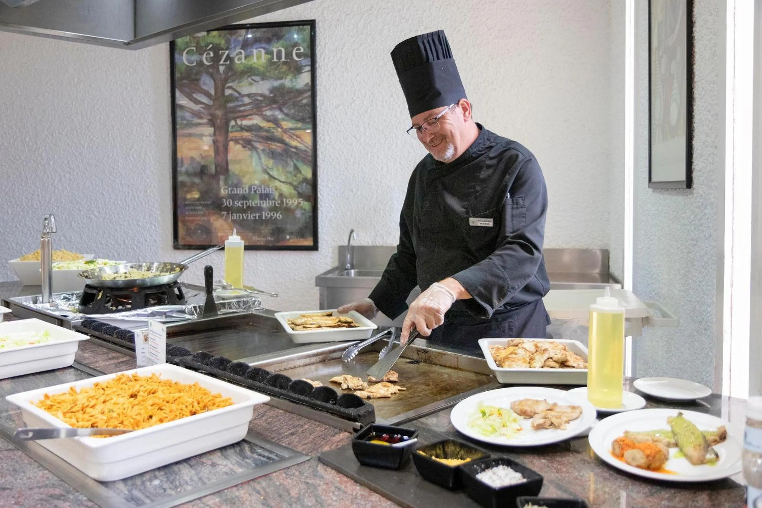 Restaurant/places to eat in Hotel Palia Don Pedro